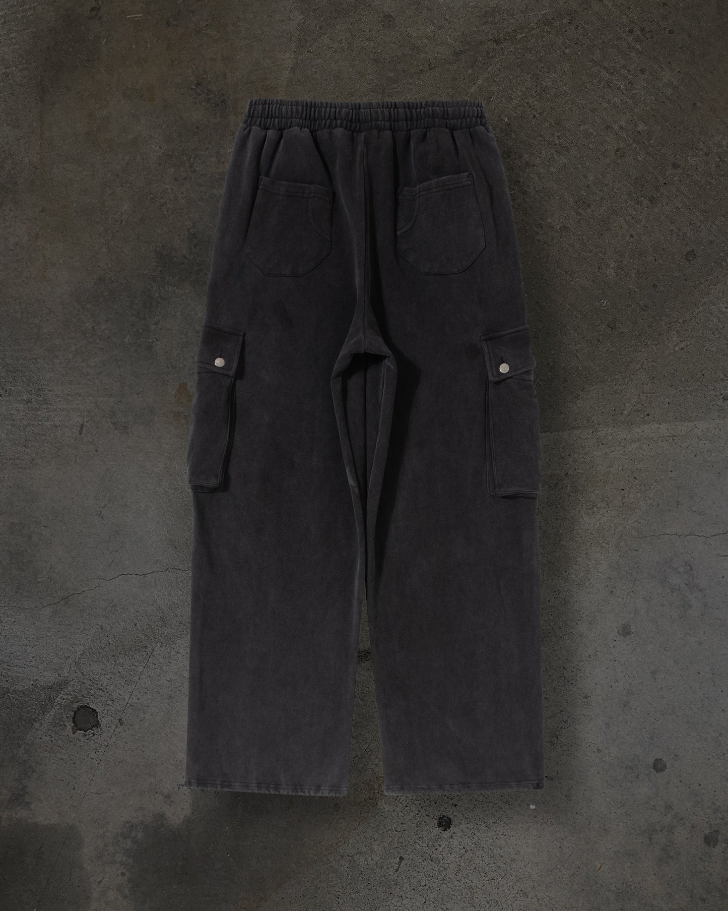 CARGO SWEATS (COAL)