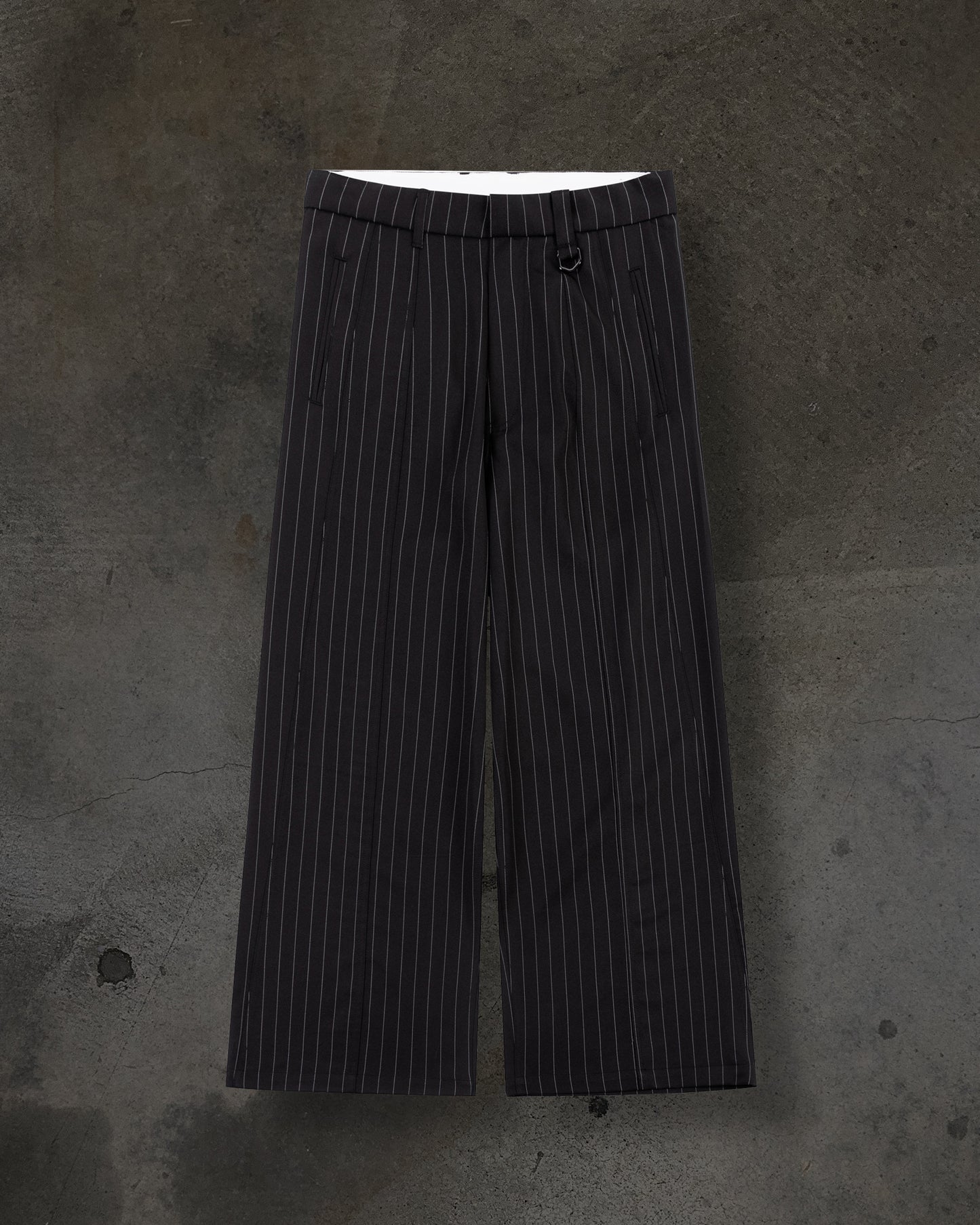 WIDE-LEG DRESS PANTS (PINSTRIPED BLK/WHT)