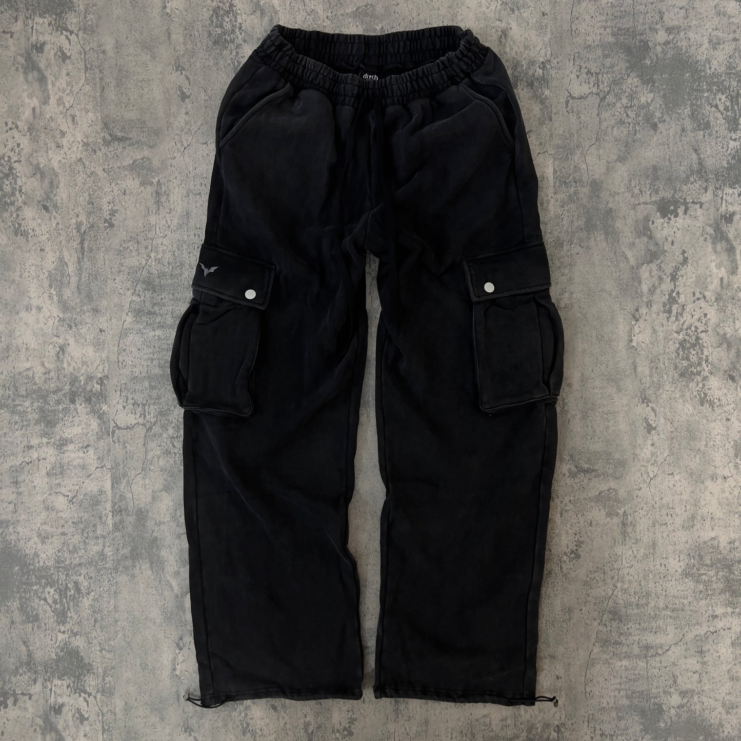 CARGO SWEATS (COAL)