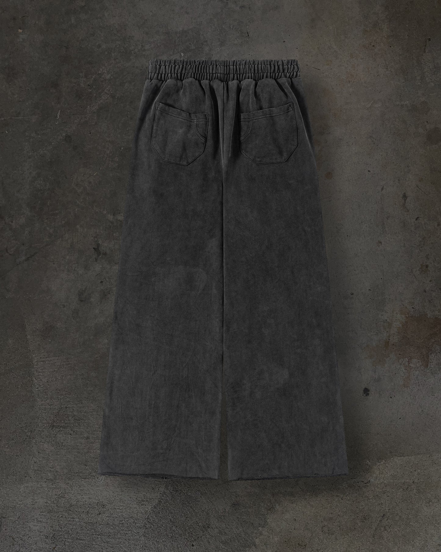 PATCHED SWEATS (COAL)