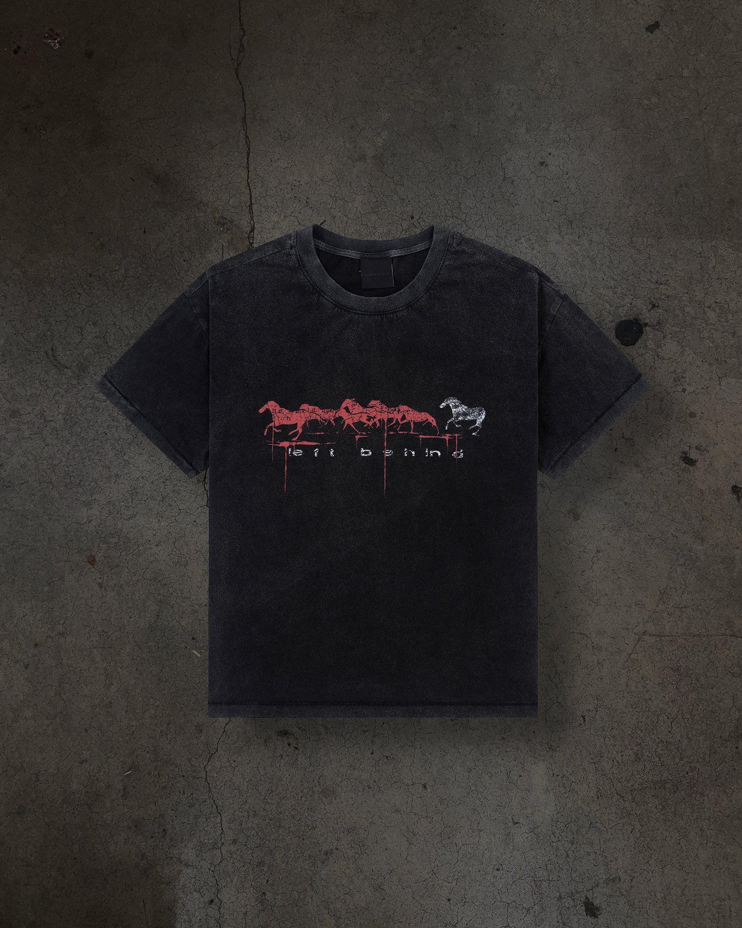 RACEHORSE TEE (COAL)