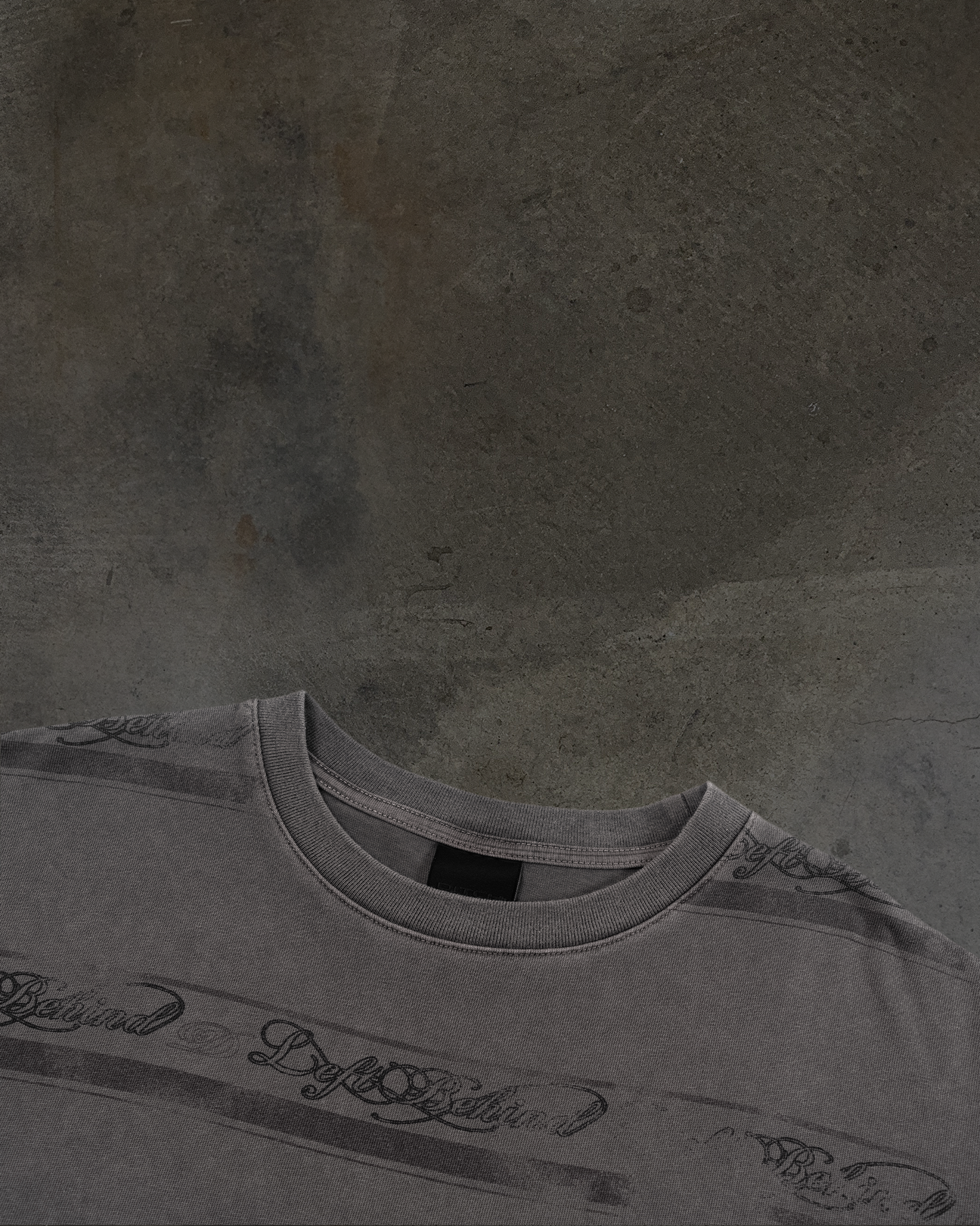 DISTRESSED STRIPE TEE (DYED GREY)