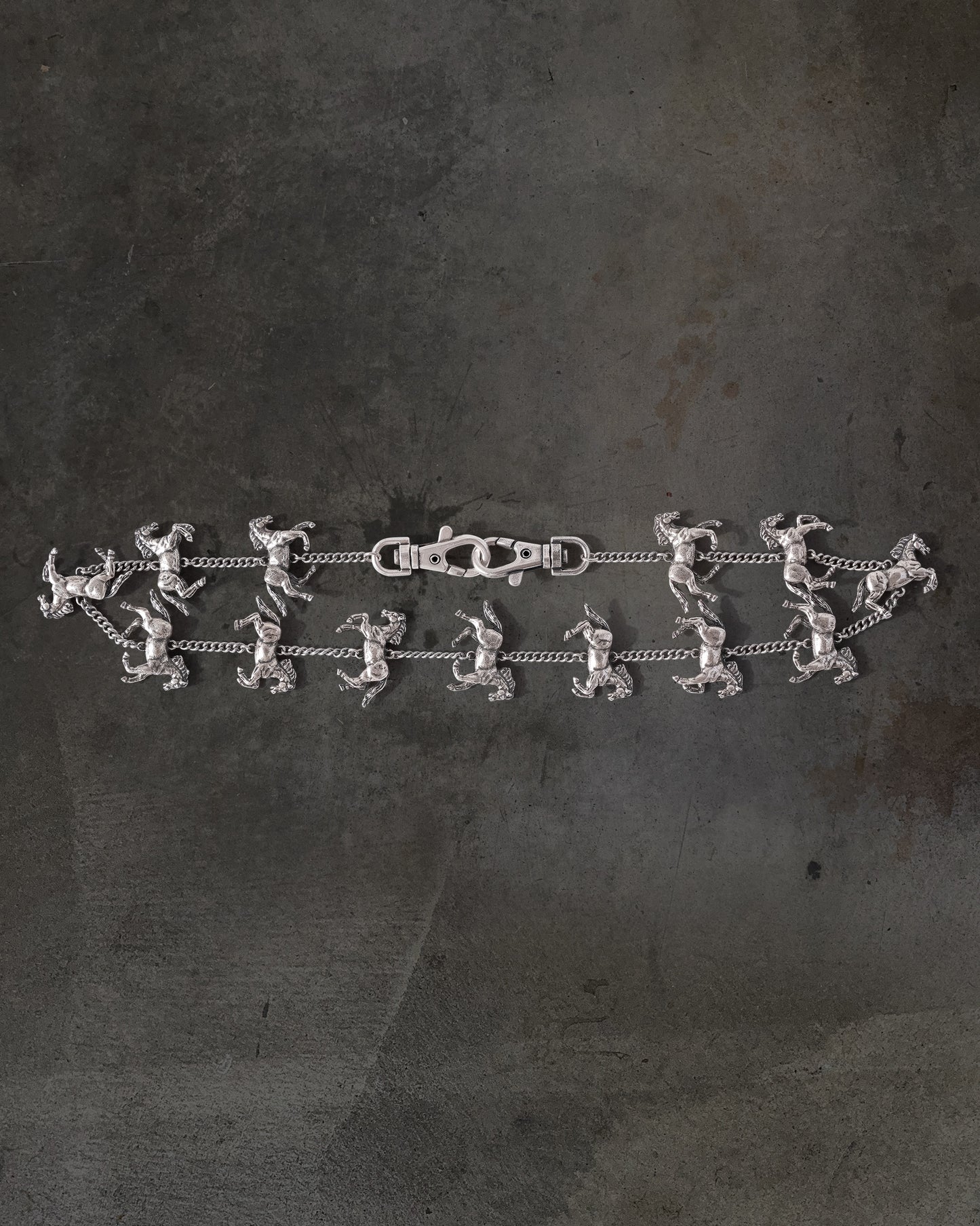 CAROUSEL WALLET CHAIN