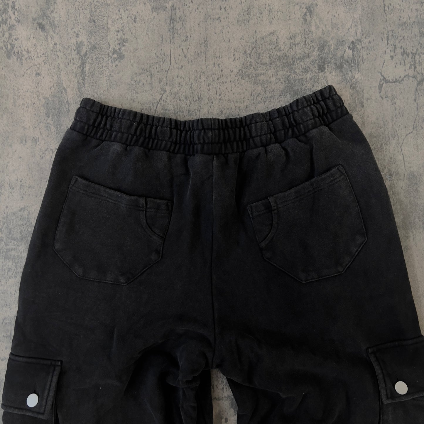 CARGO SWEATS (COAL)