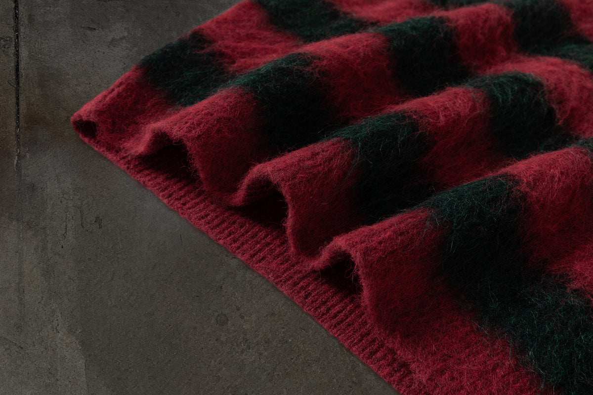 NIGHTMARE MOHAIR (RED/GREEN)
