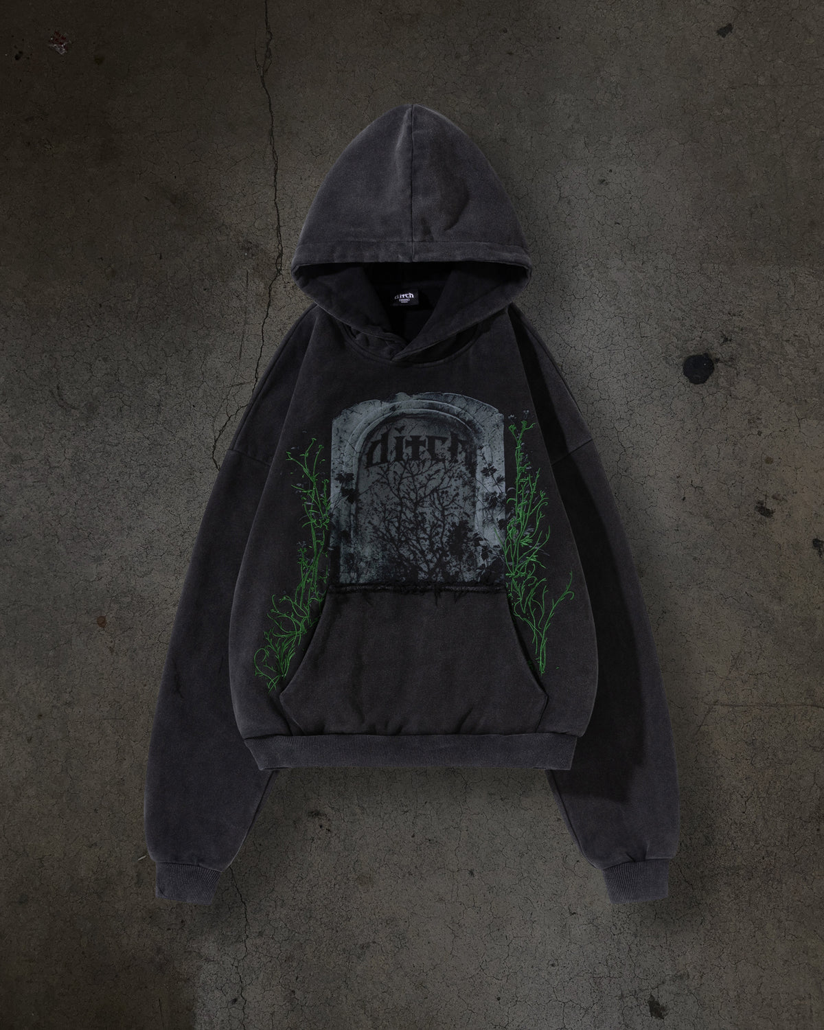 EMBROIDERED VINE PULLOVER (COAL)