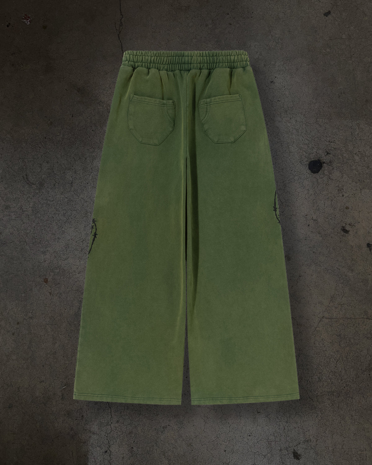 ATHLETIC BARBED SWEATS (PINE)