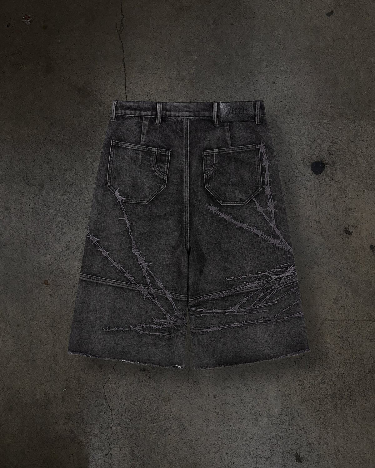 BARBED WIRE JORTS (COAL)