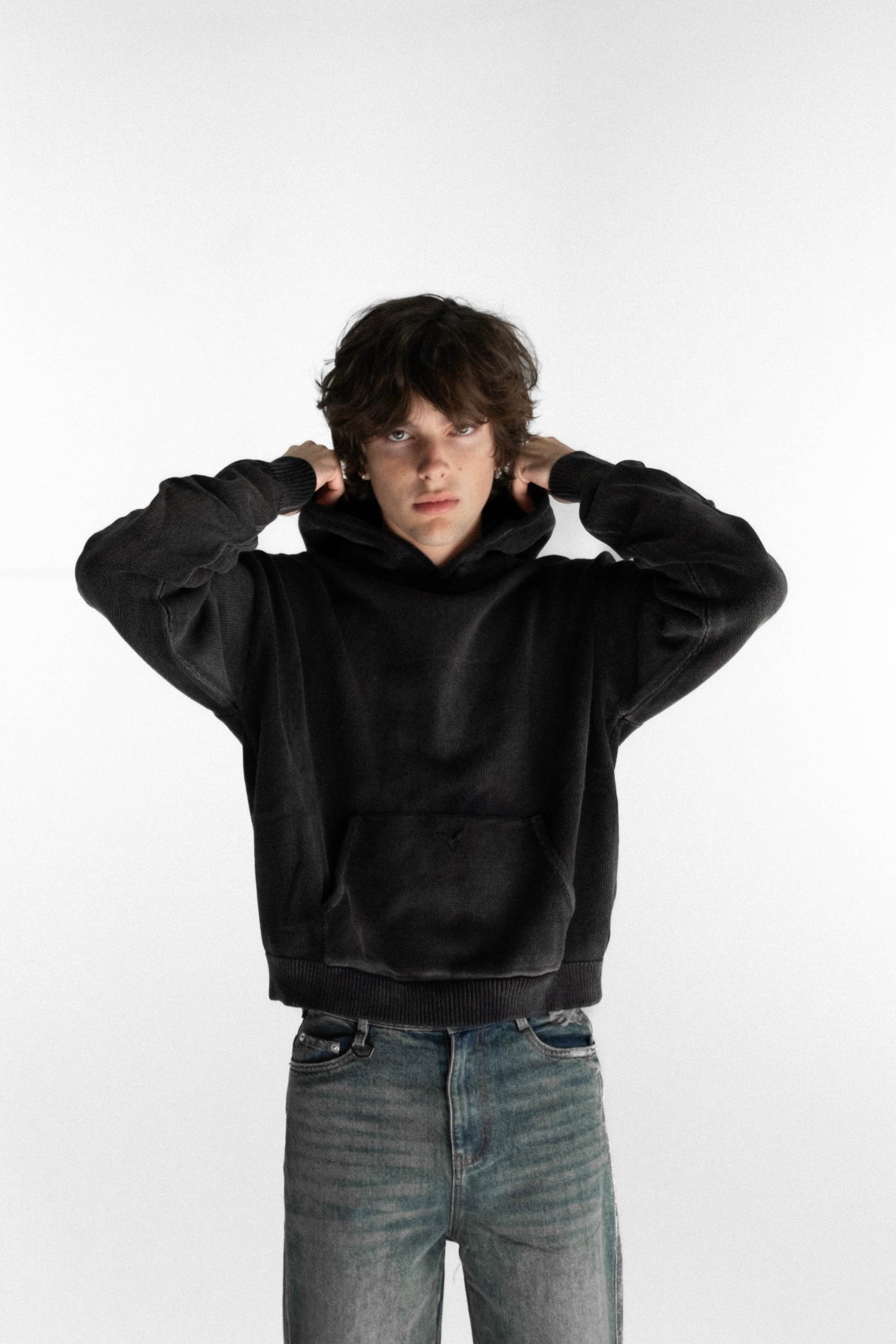 KNITTED PULLOVER (COAL)