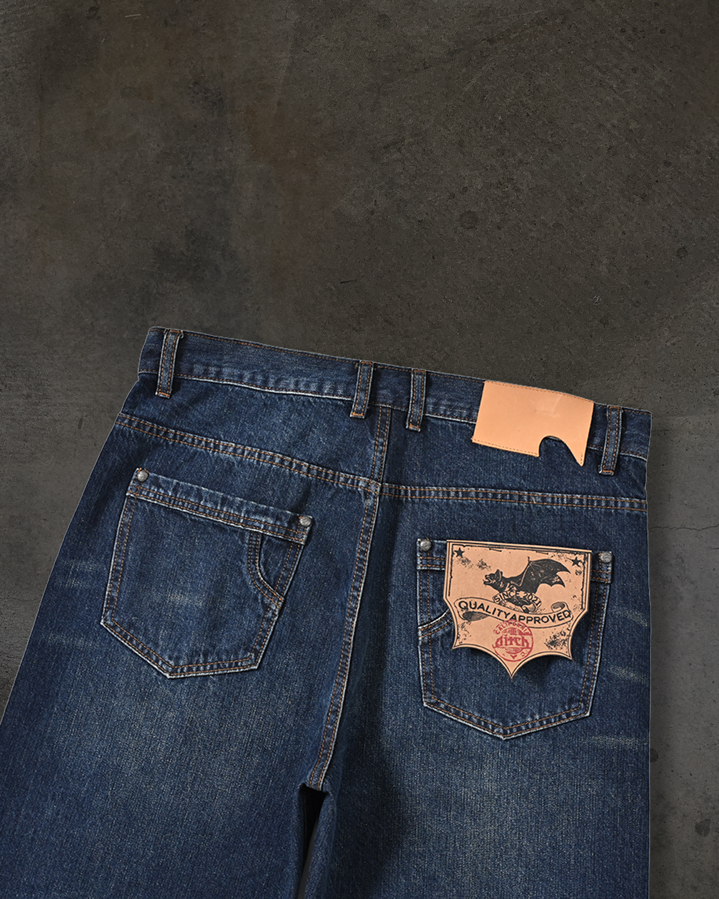 CORE DENIM (DARK WASH)