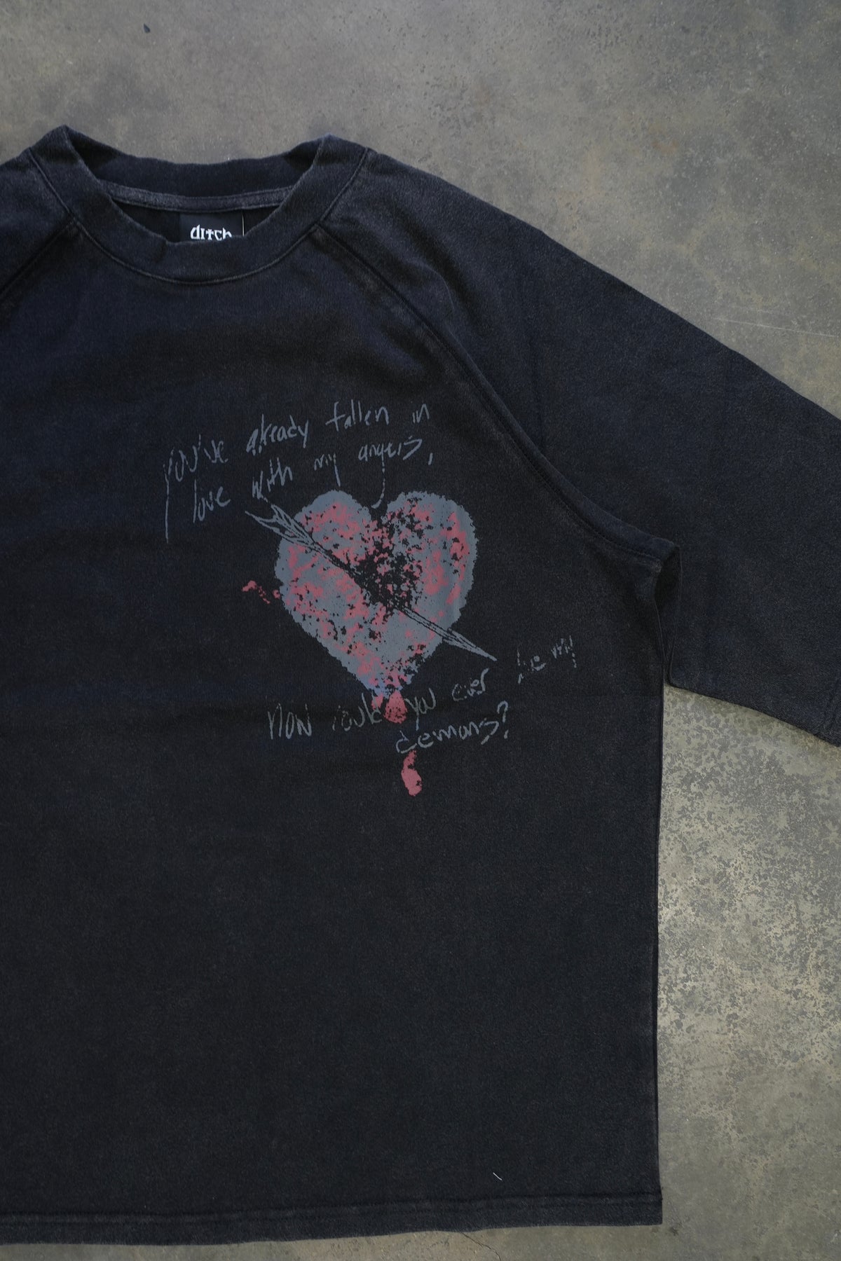 DEMONS TEE (COAL)
