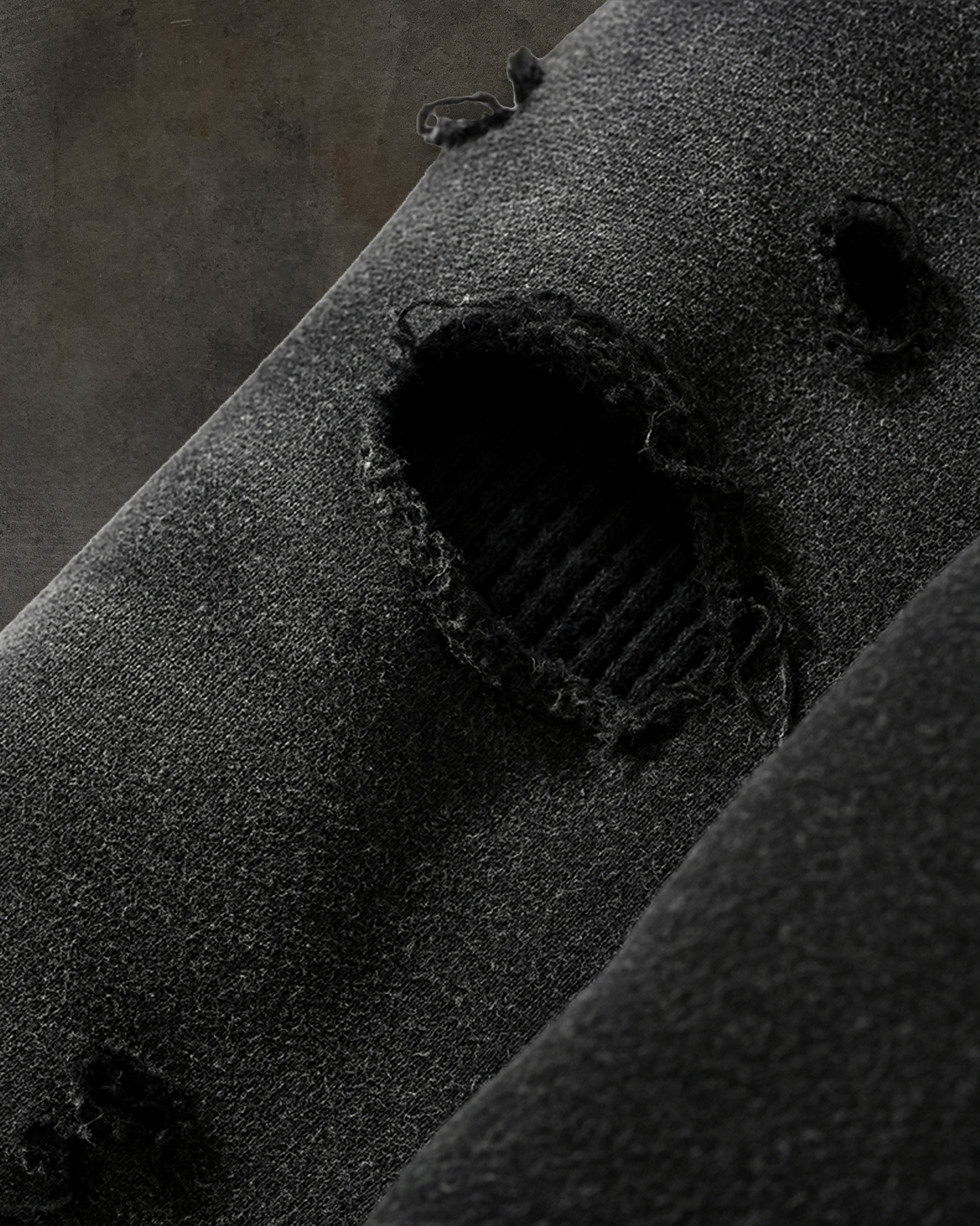 RUIN ZIPUP (COAL)
