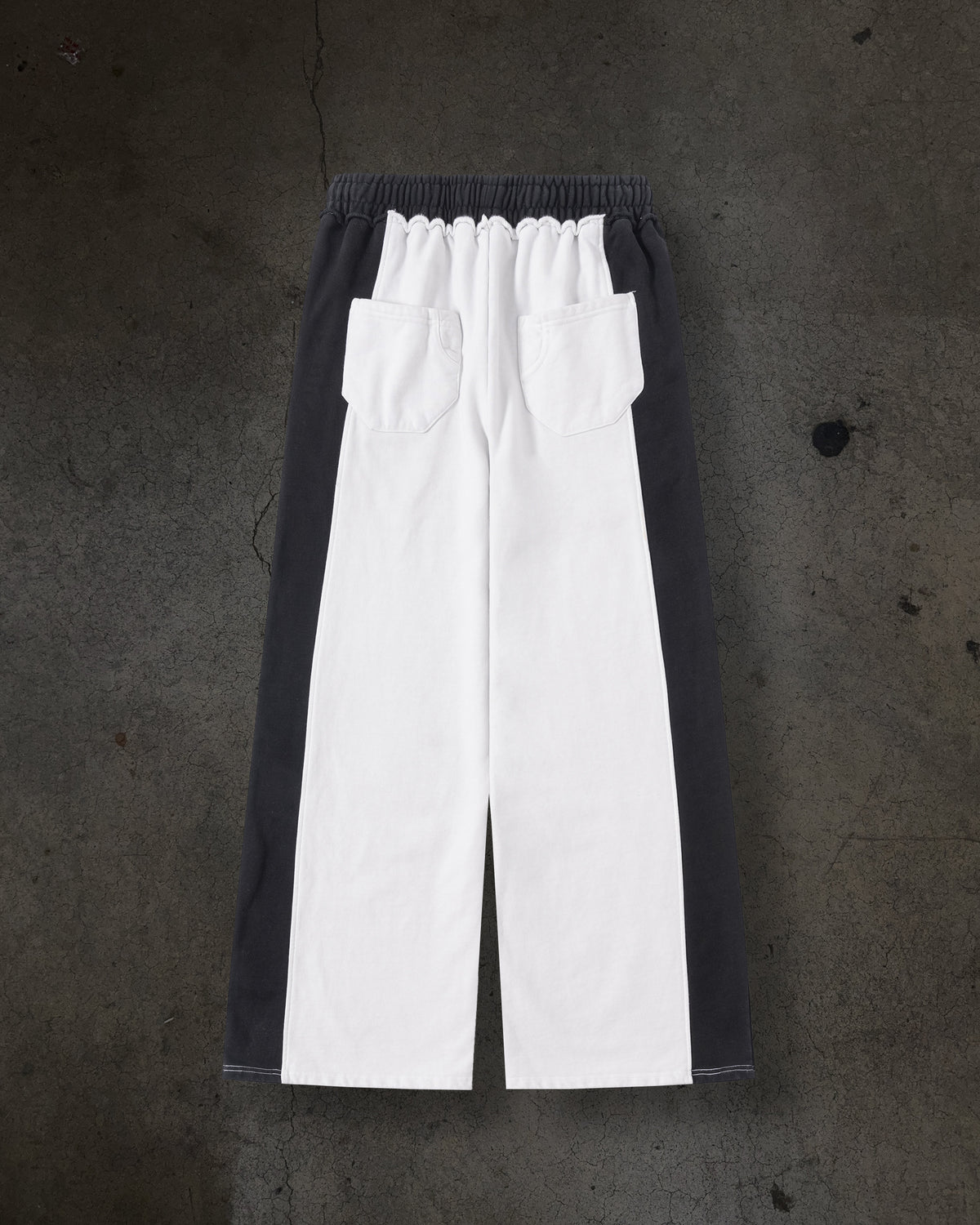 SUMMIT SWEATS (WHITE)