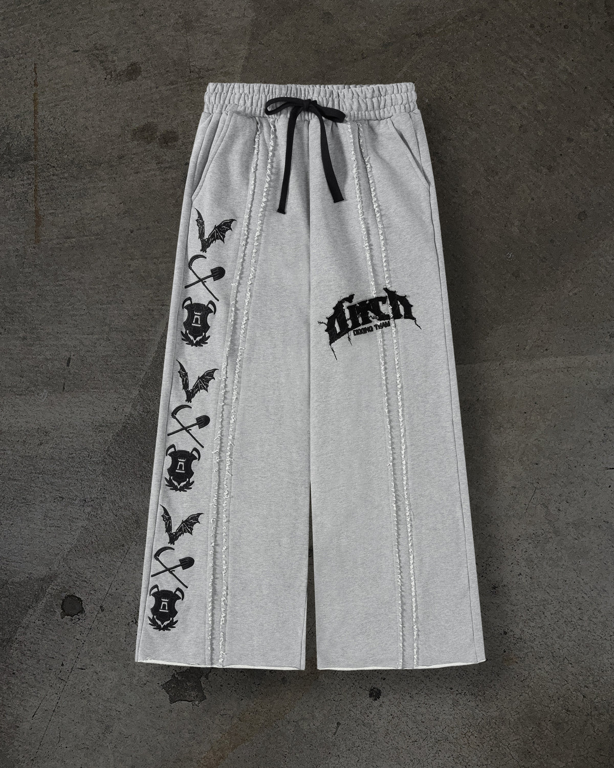 PATCHED SWEATS (HEATHER GREY)