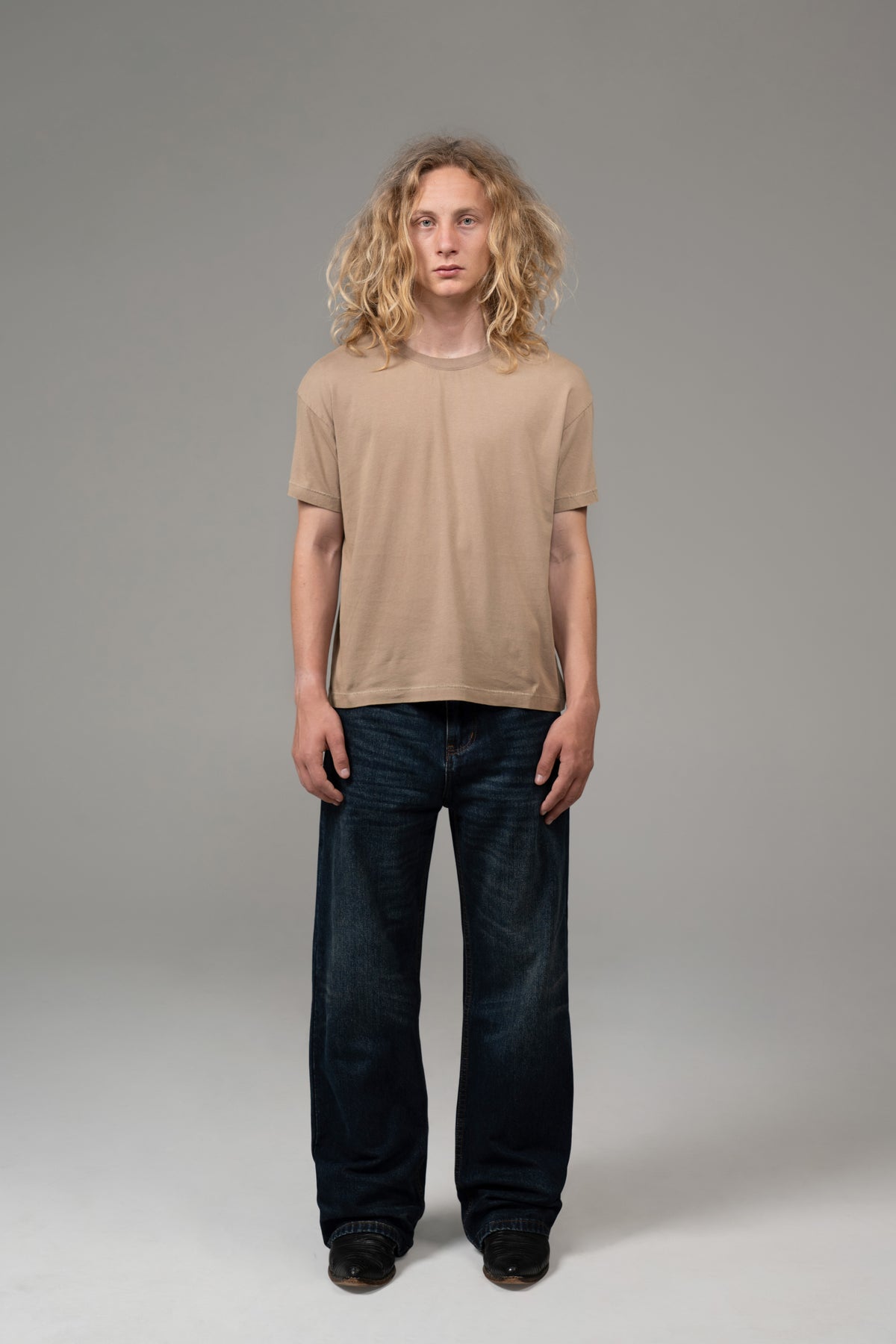 CROPPED BLANK TEE (CAMEL)