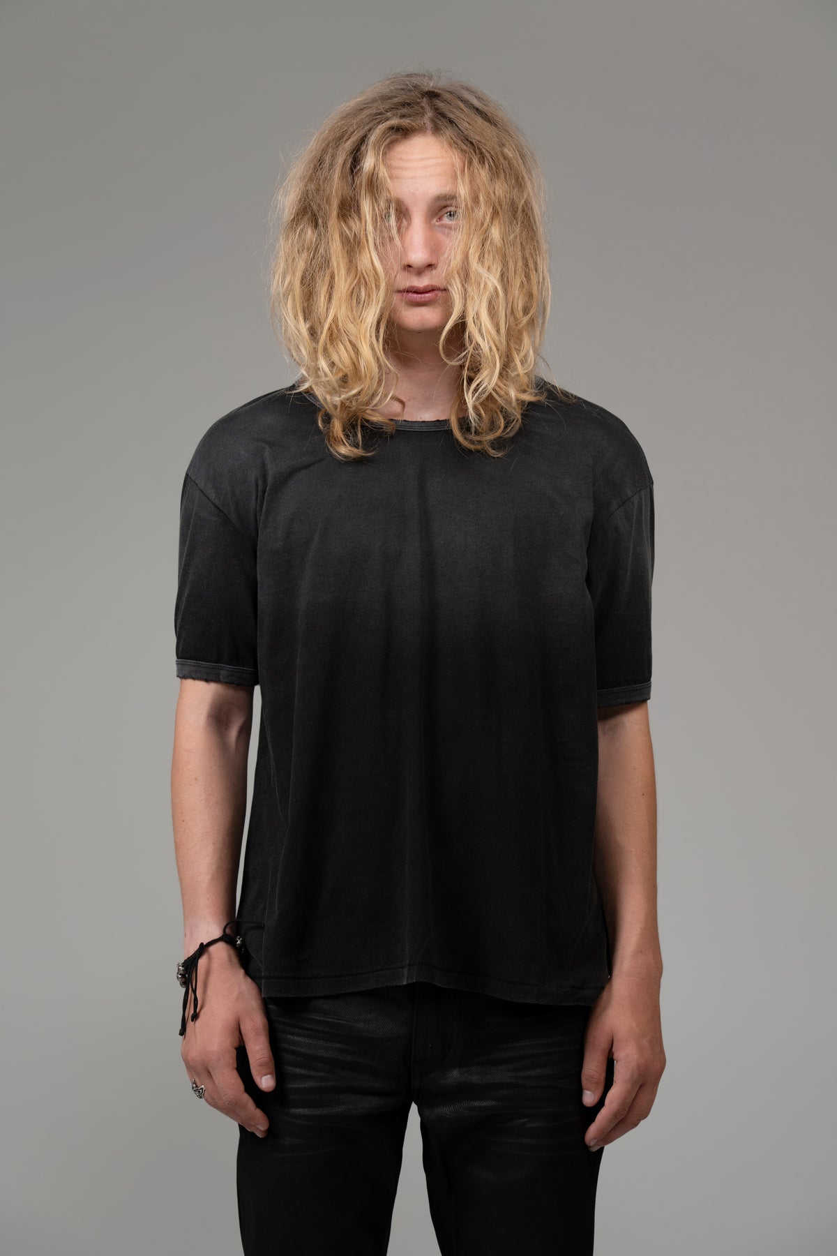 RINGER BLANK TEE (COAL)