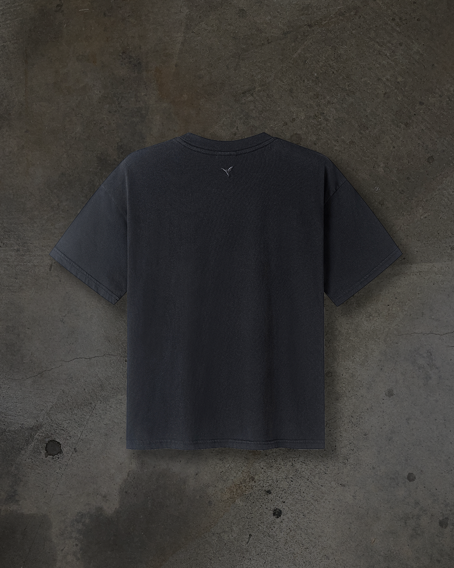DISTORTED TEXT TEE (COAL)