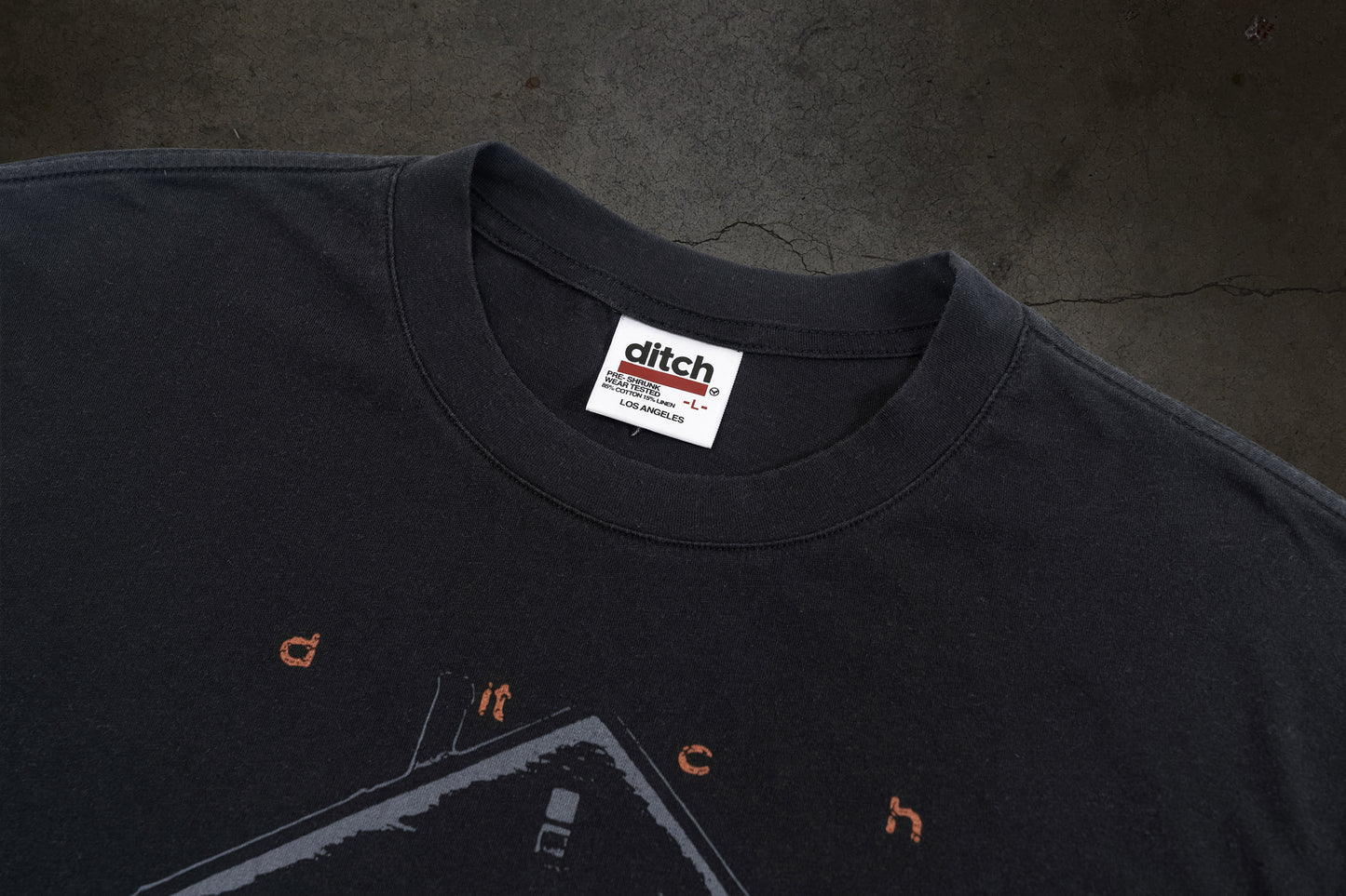 TRICK OR TREATERS TEE (COAL)