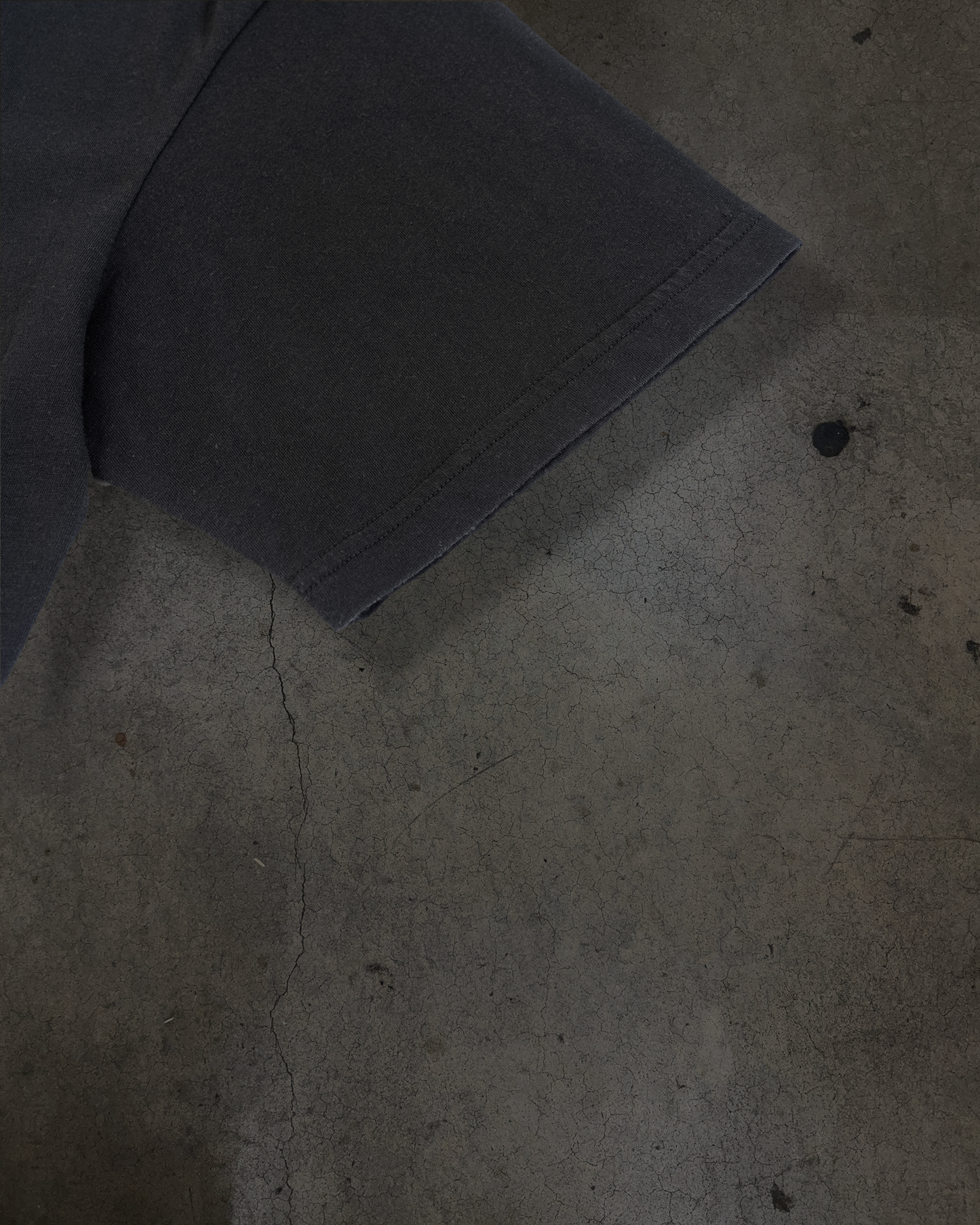 CABIN TEE (COAL)