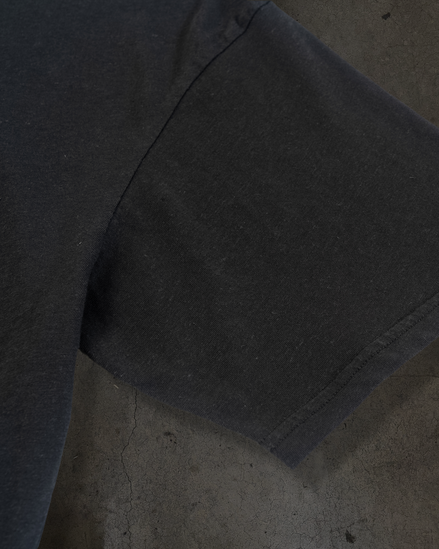 CROSSWORD TEE (COAL)