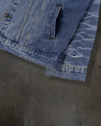 FADED DENIM JACKET (LIGHT WASH)