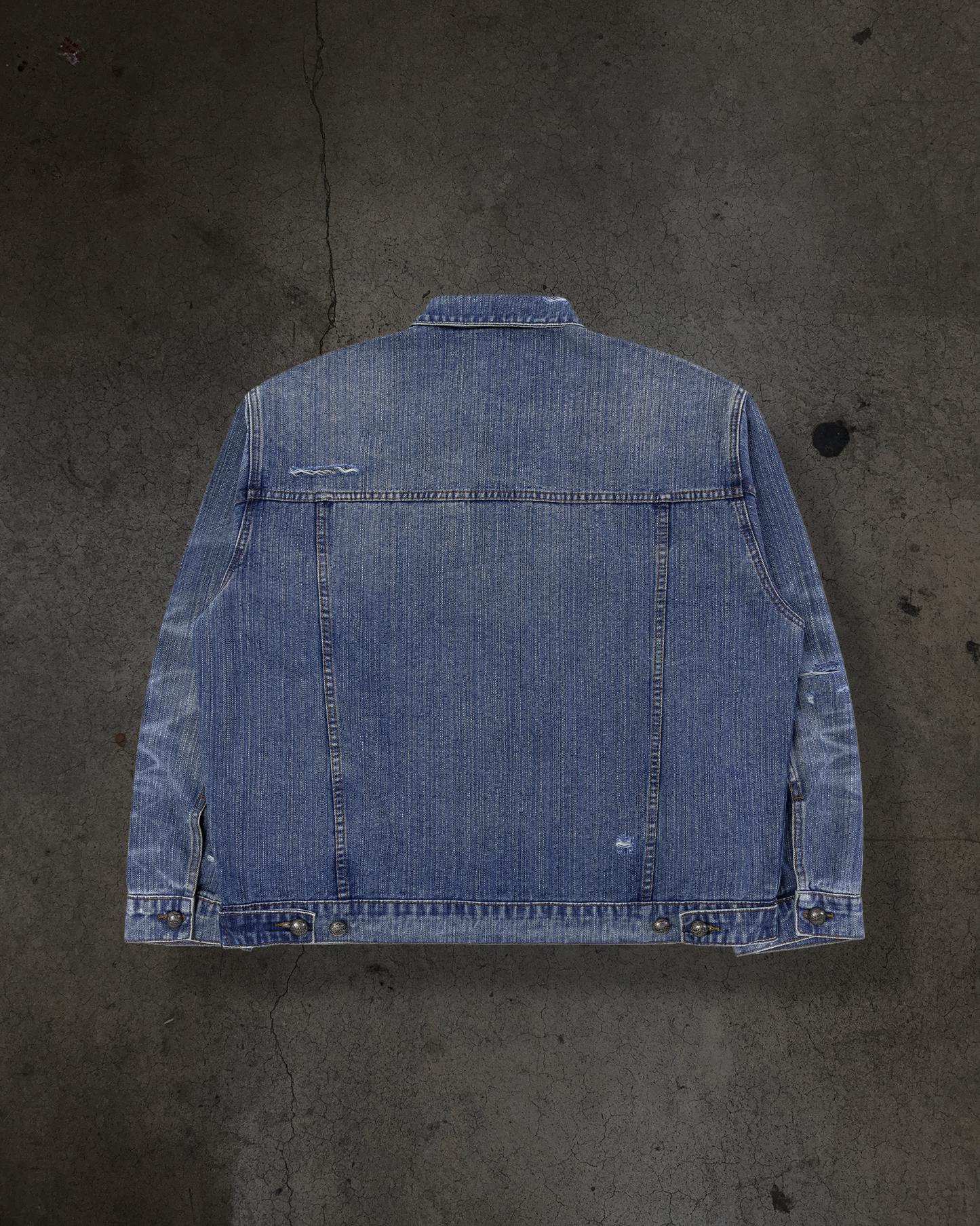 FADED DENIM JACKET (LIGHT WASH)