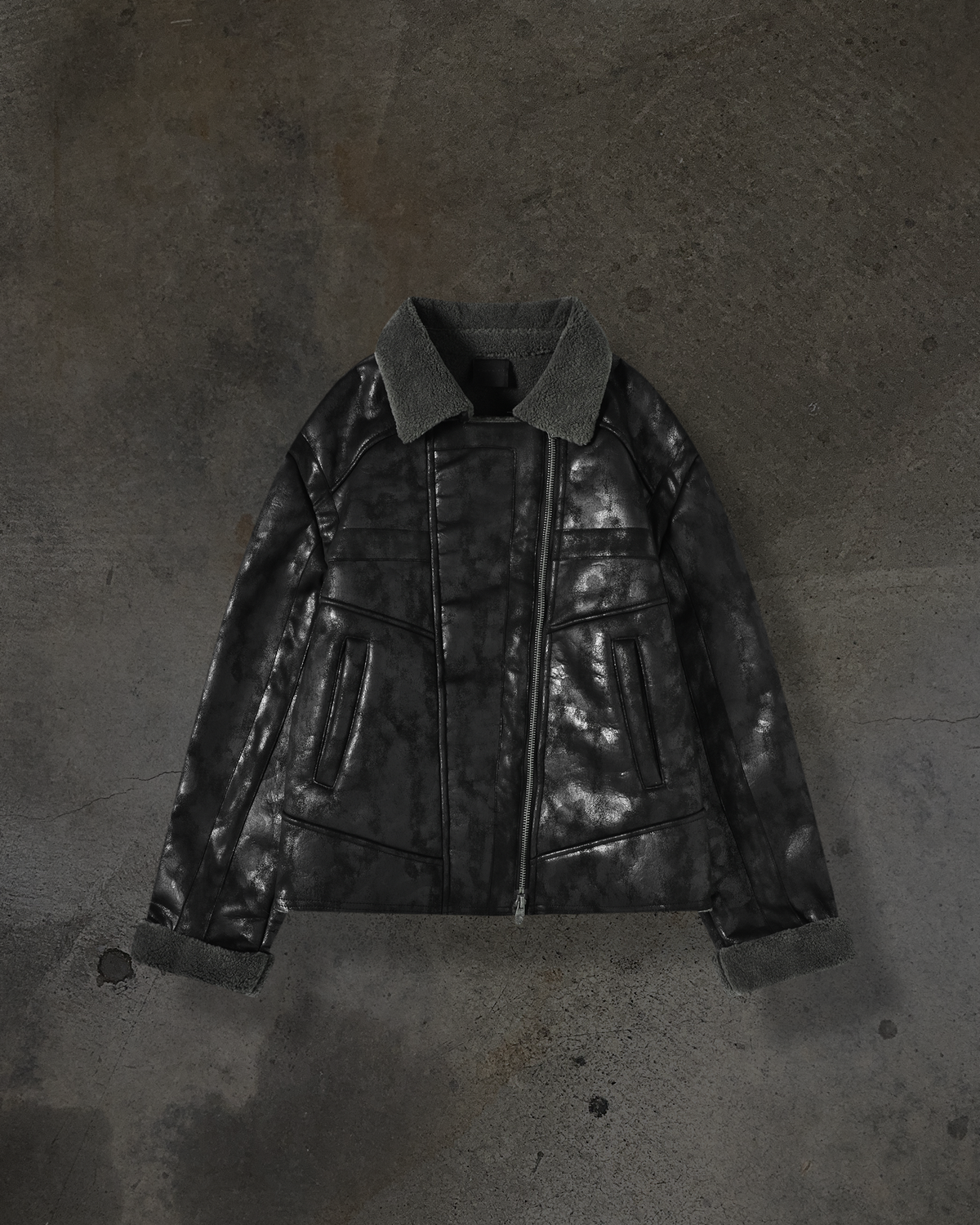 SHEARLING JACKET (COAL)
