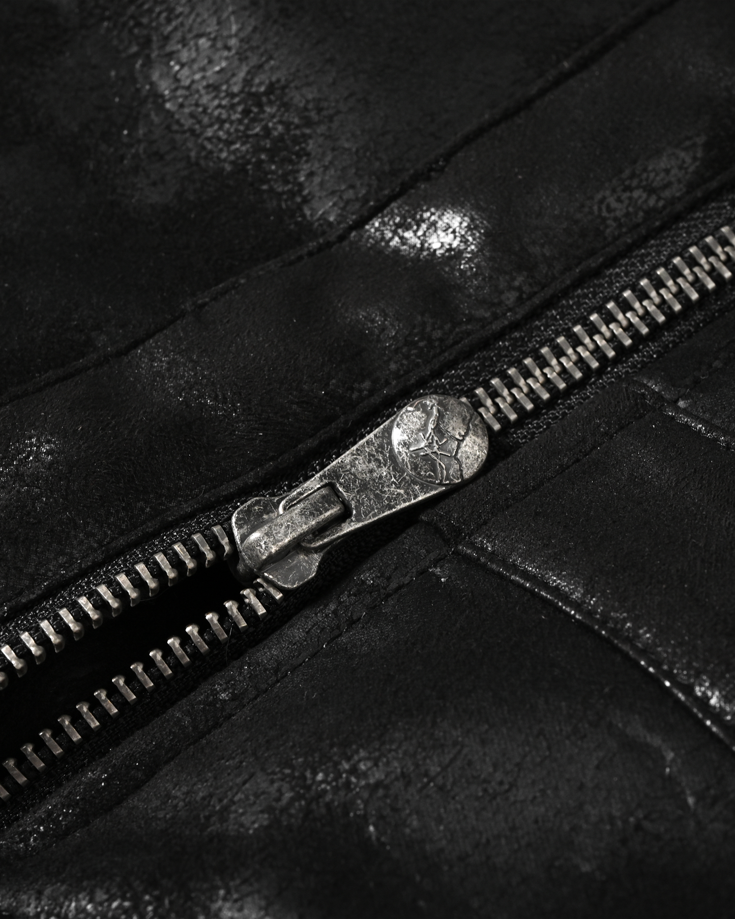 SHEARLING JACKET (COAL)