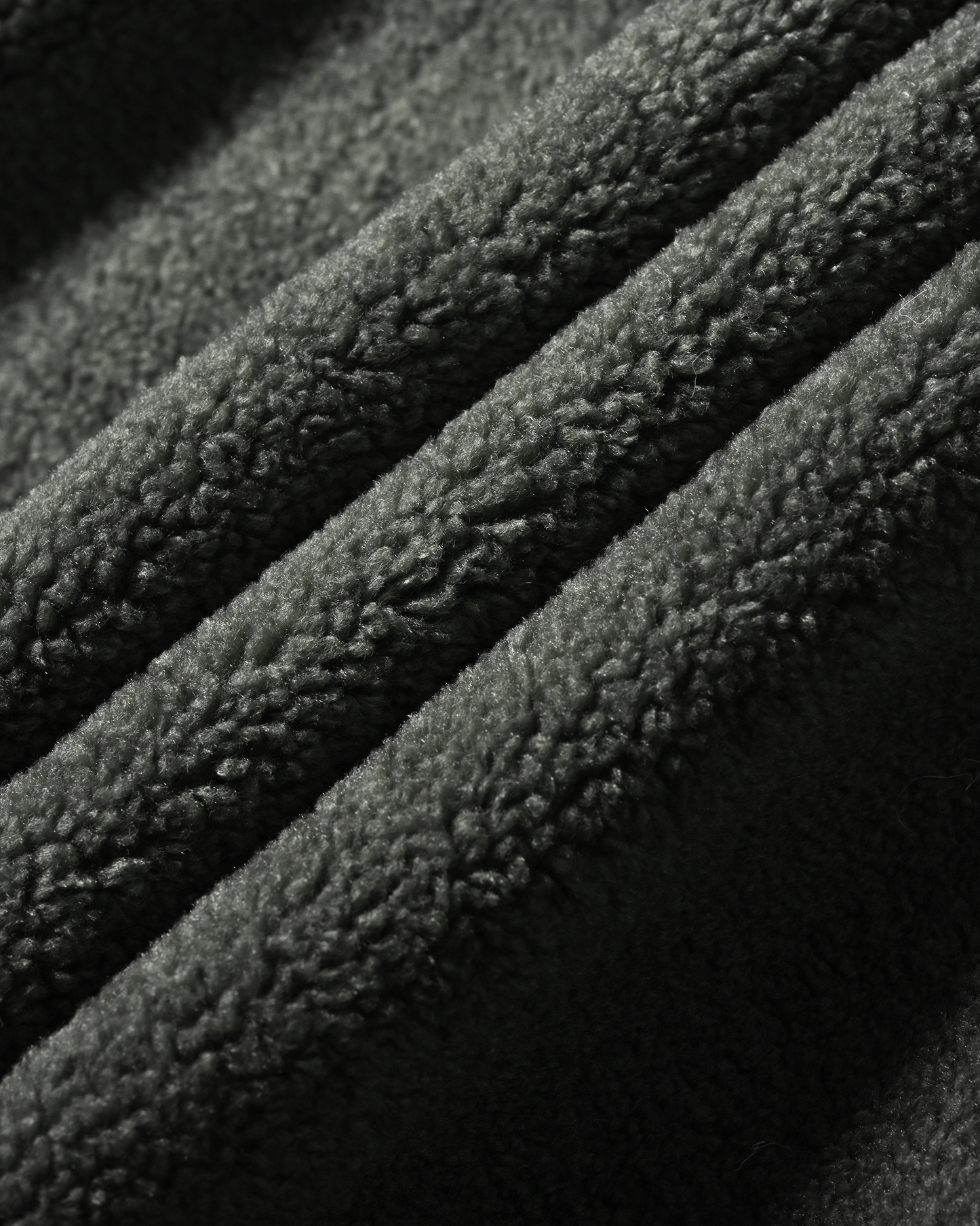 SHEARLING JACKET (COAL)