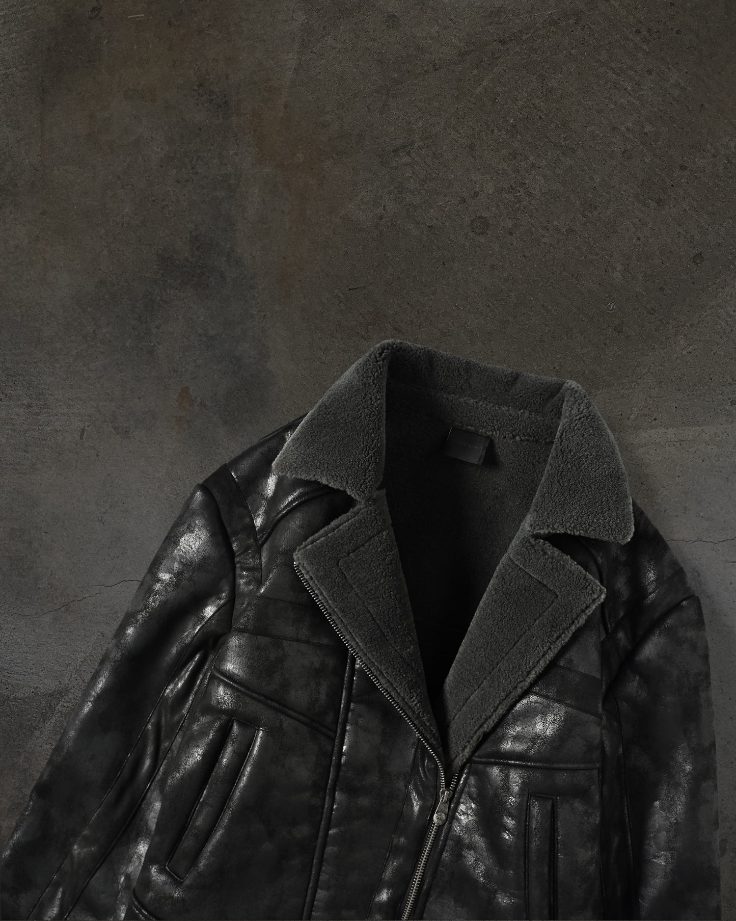 SHEARLING JACKET (COAL)