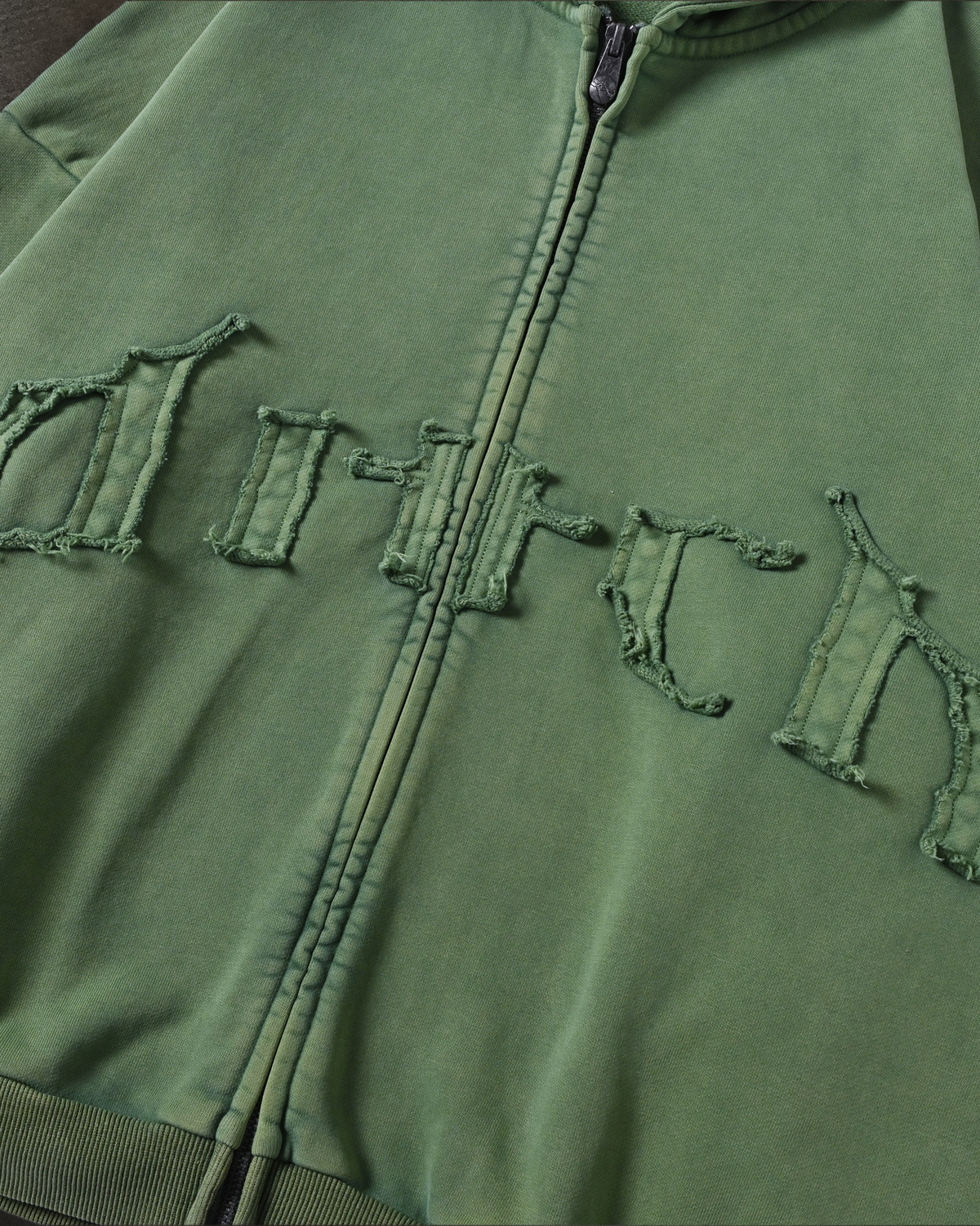 ARCH LOGO ZIPUP (MATCHA)