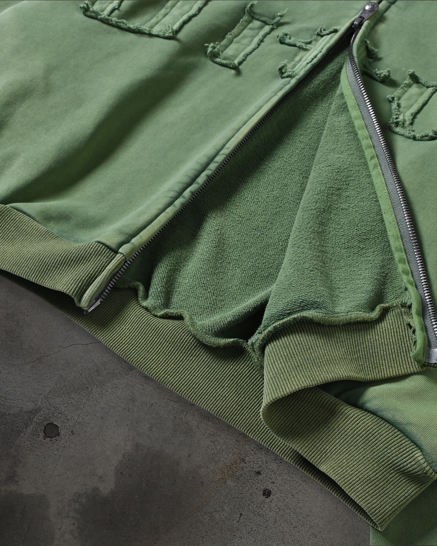 ARCH LOGO ZIPUP (MATCHA)