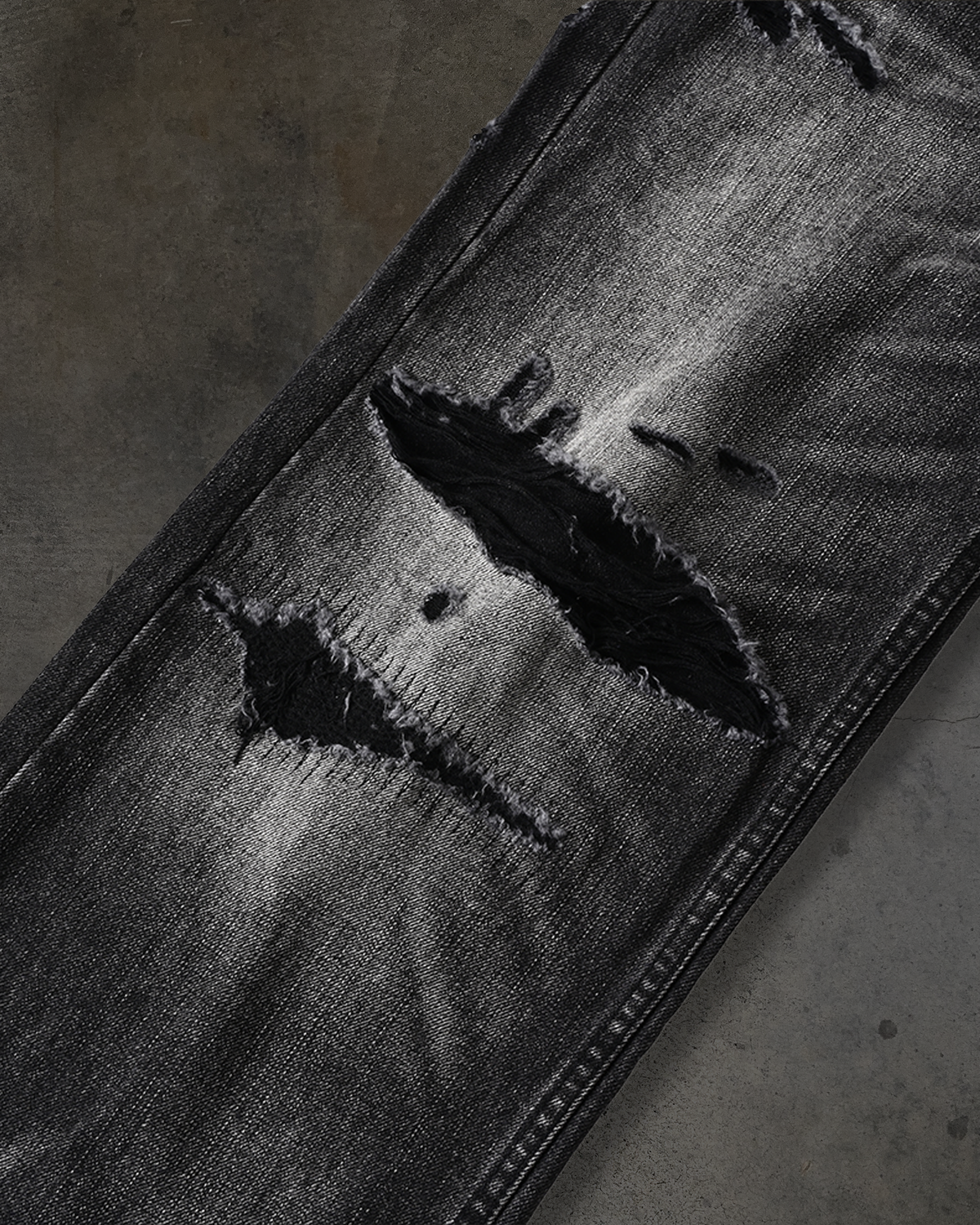HANDMEDOWN DENIM (DISTRESSED COAL)