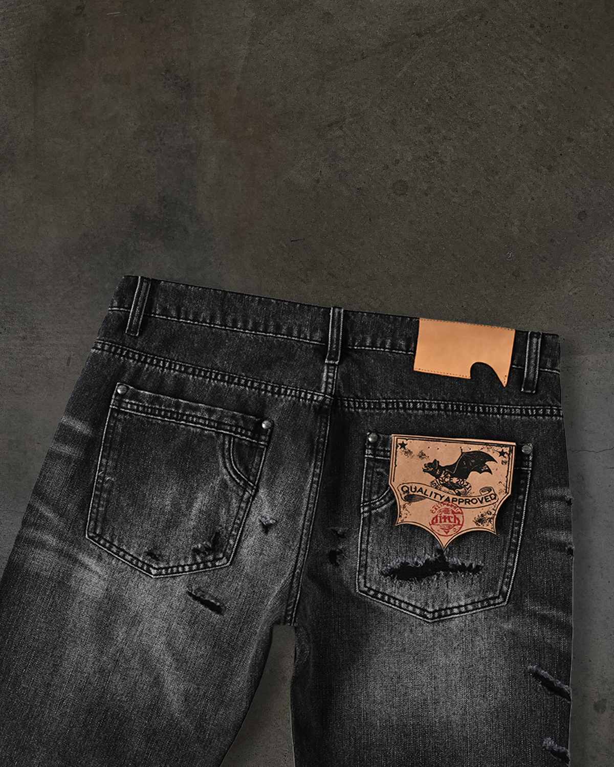 HANDMEDOWN DENIM (DISTRESSED COAL)