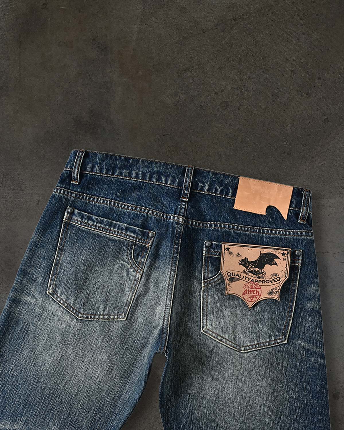 HANDMEDOWN DENIM (DARK WASH)