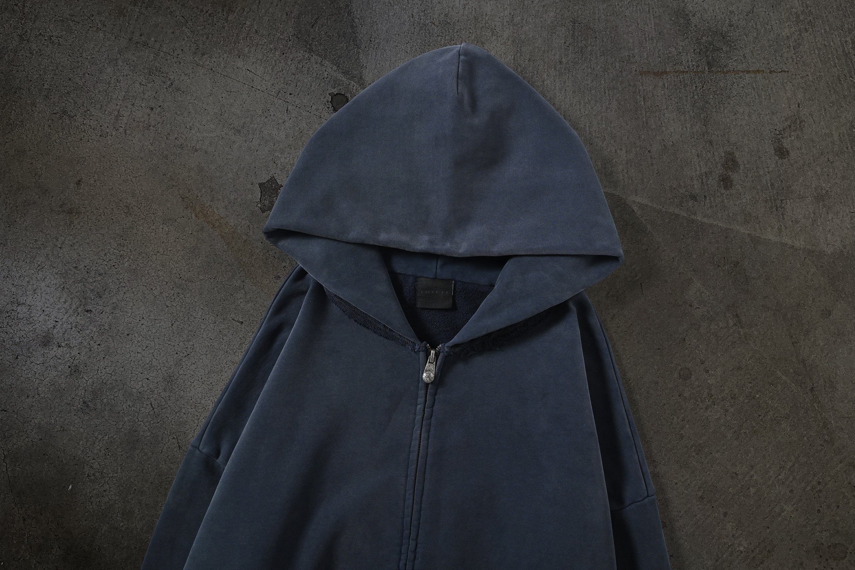 BLANK ZIPUP (NAVY) – ditch