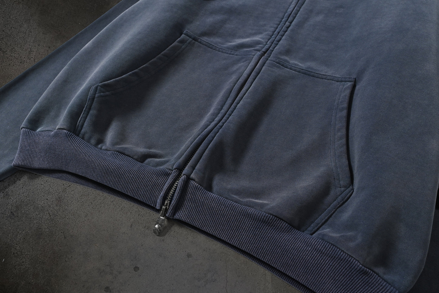 BLANK ZIPUP (NAVY)