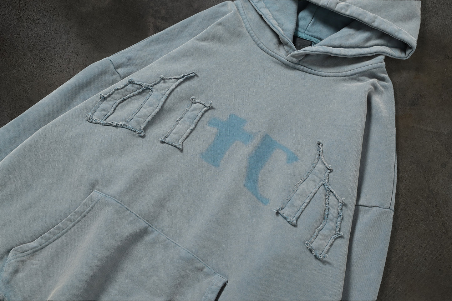 MISSING PATCH PULLOVER (FLINT)