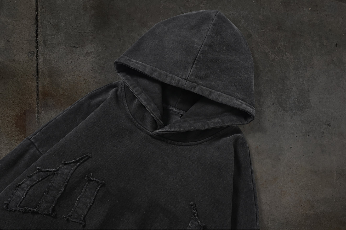 MISSING PATCH PULLOVER (COAL)