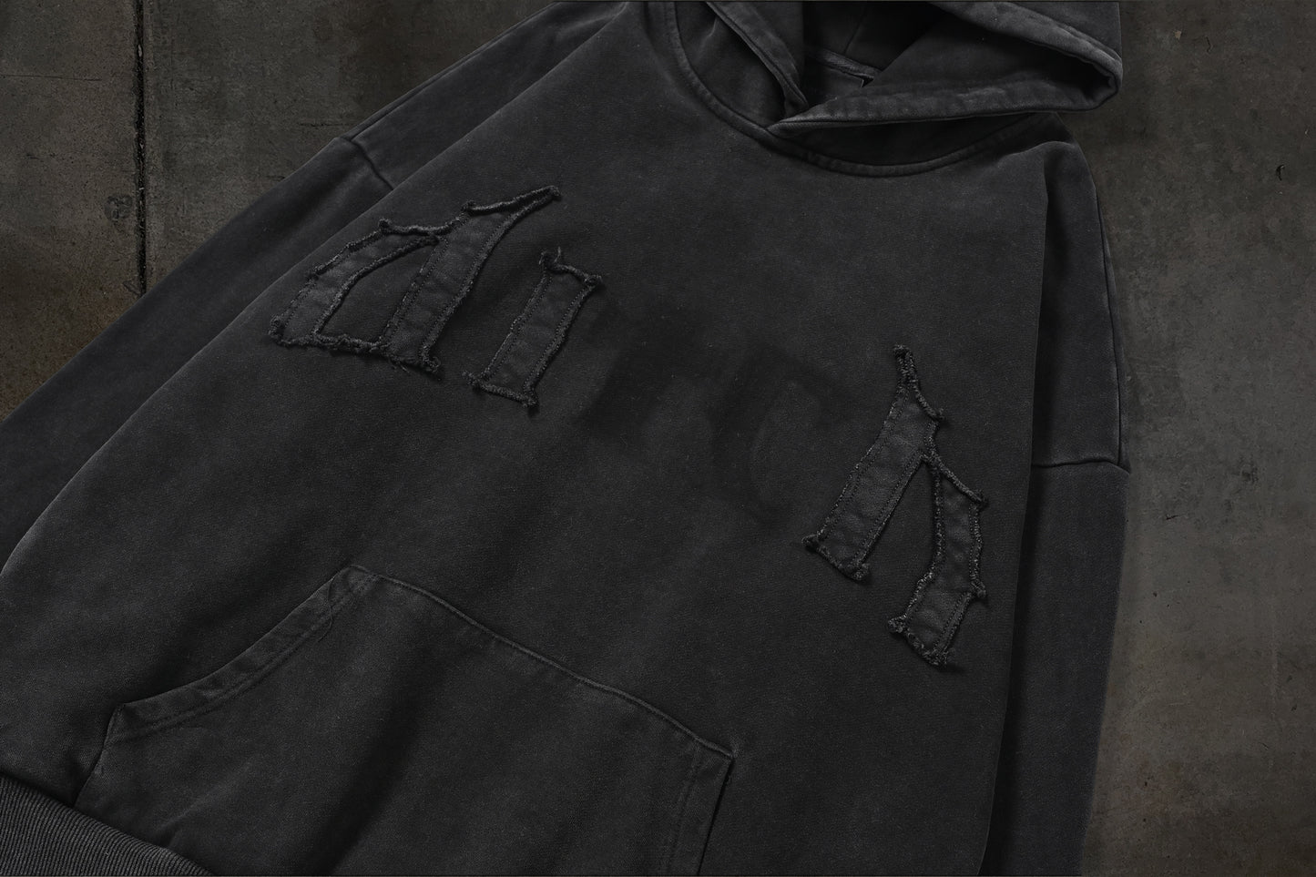 MISSING PATCH PULLOVER (COAL)