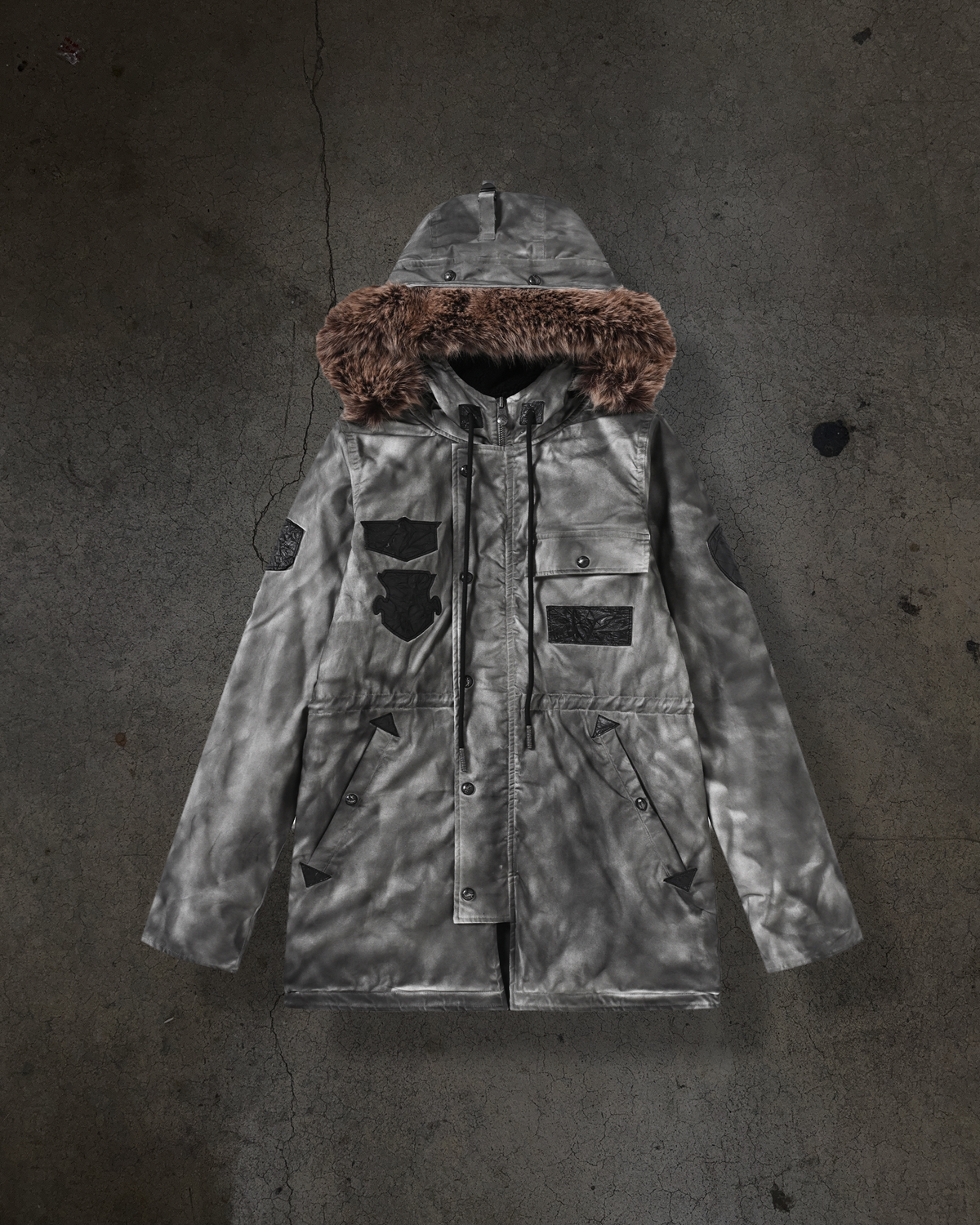 LAMB CREST PARKA (DYED GREY)