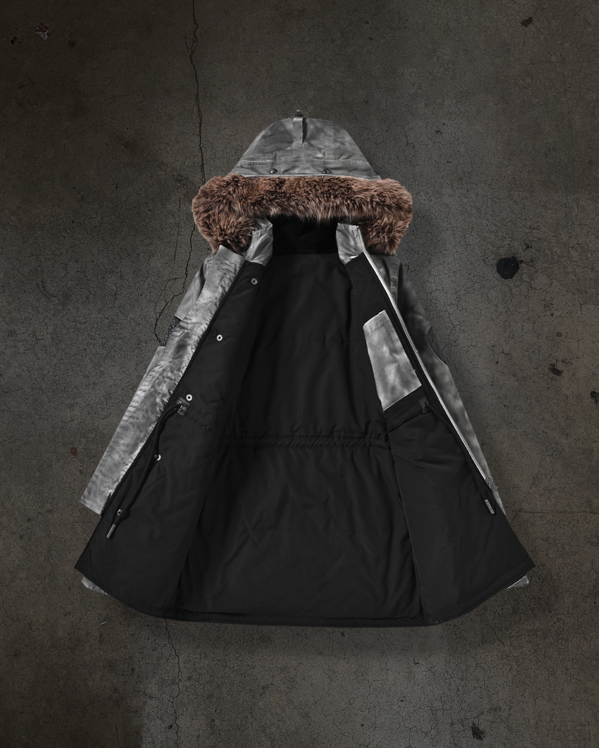 LAMB CREST PARKA (DYED GREY)
