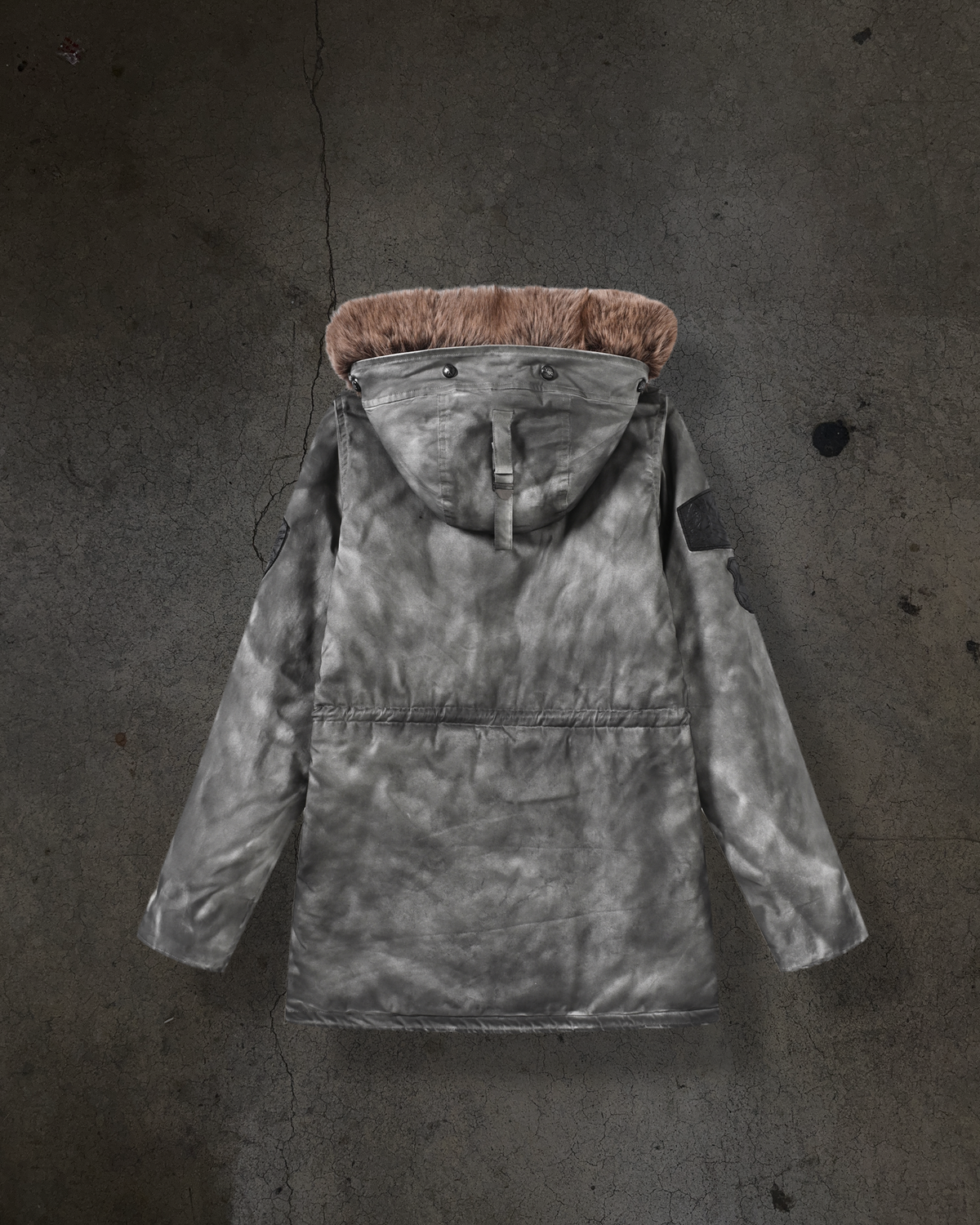 LAMB CREST PARKA (DYED GREY)