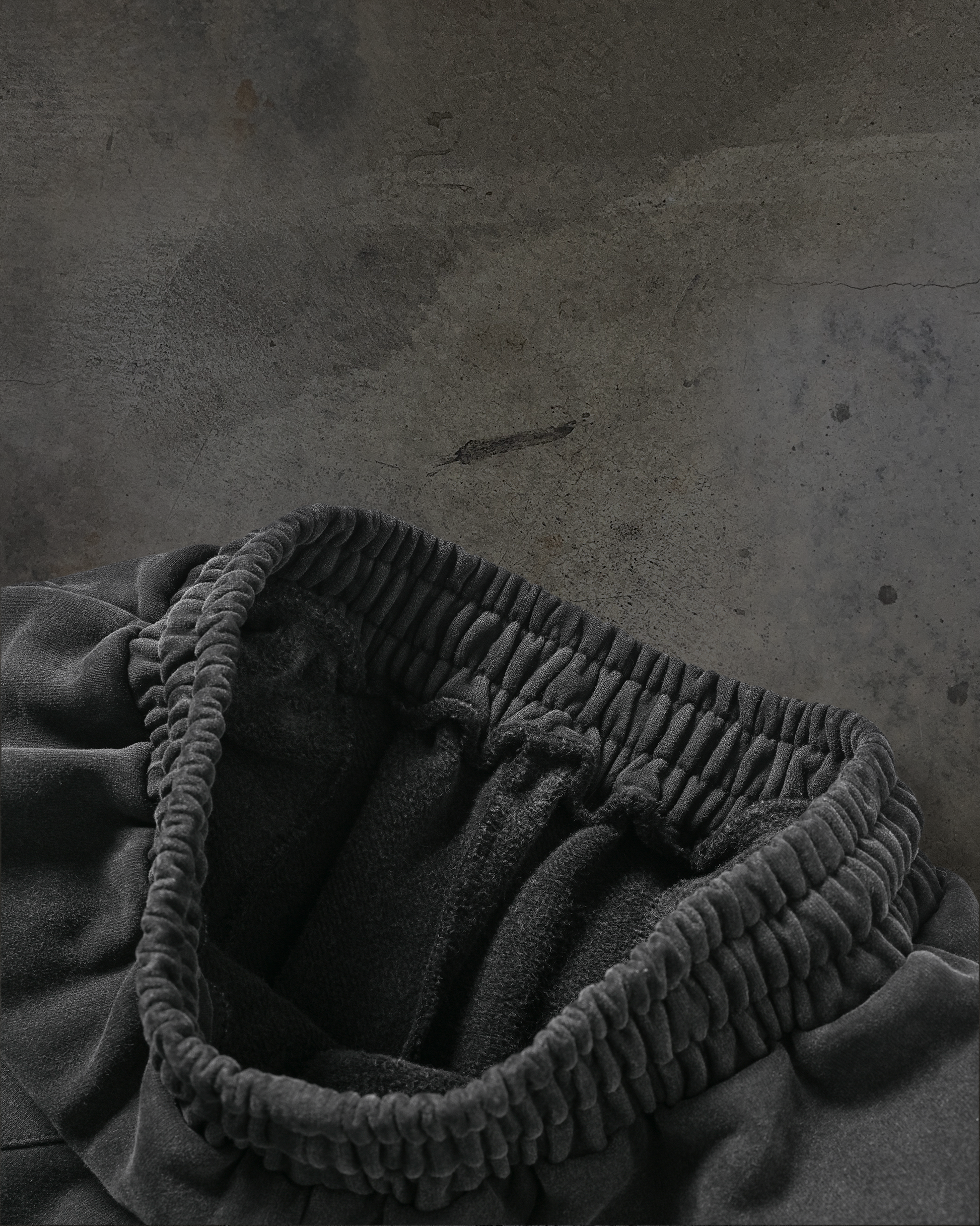ATHLETIC BARBED SWEATS (COAL) – ditch