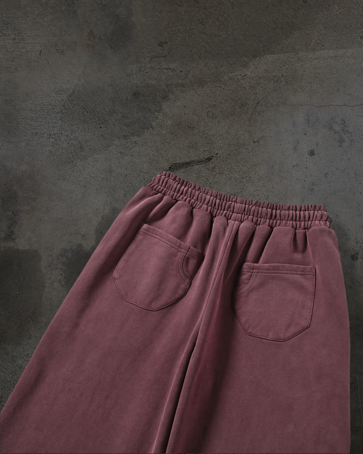 ATHLETIC BARBED SWEATS (CRIMSON)