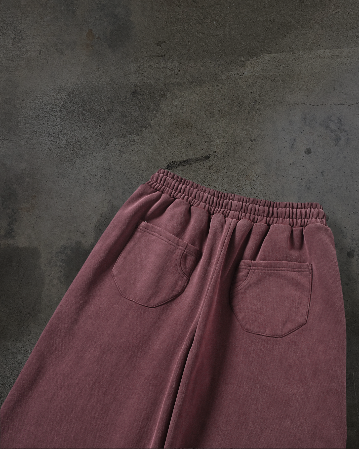 ATHLETIC BARBED SWEATS (CRIMSON)