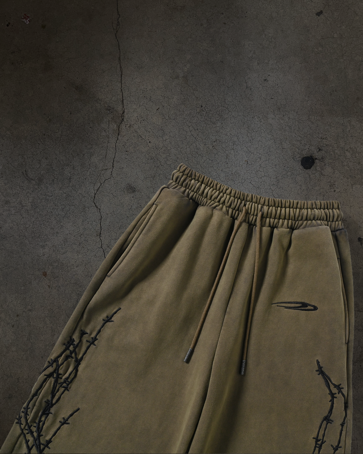 ATHLETIC BARBED SWEATS (ASH)