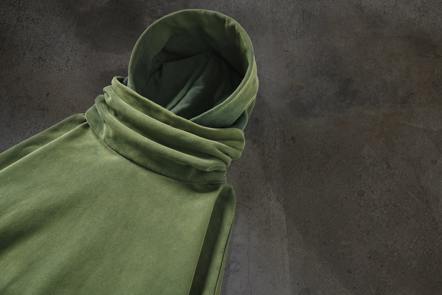 MASKED HOODIE (MATCHA)