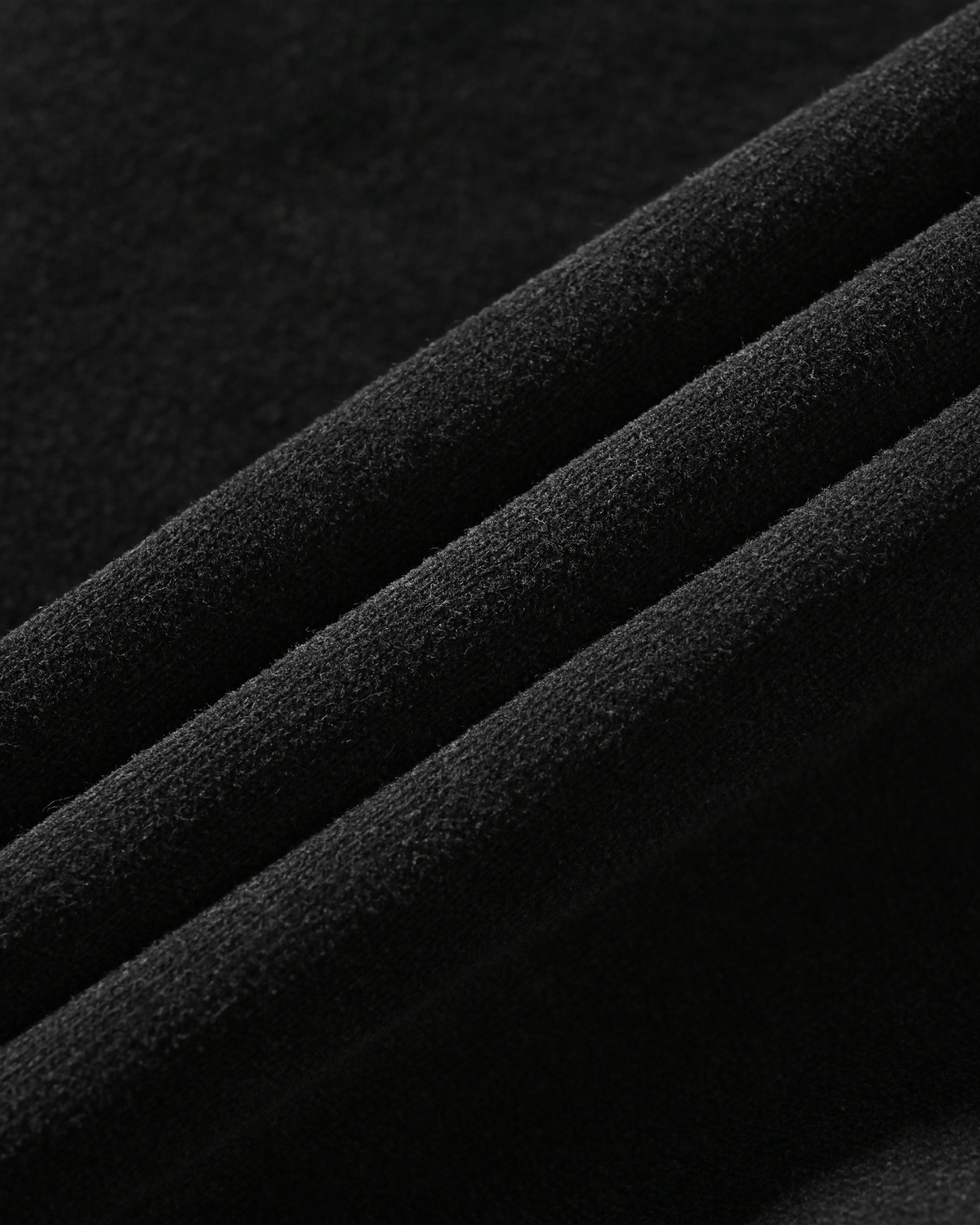 FANG PULLOVER (COAL)