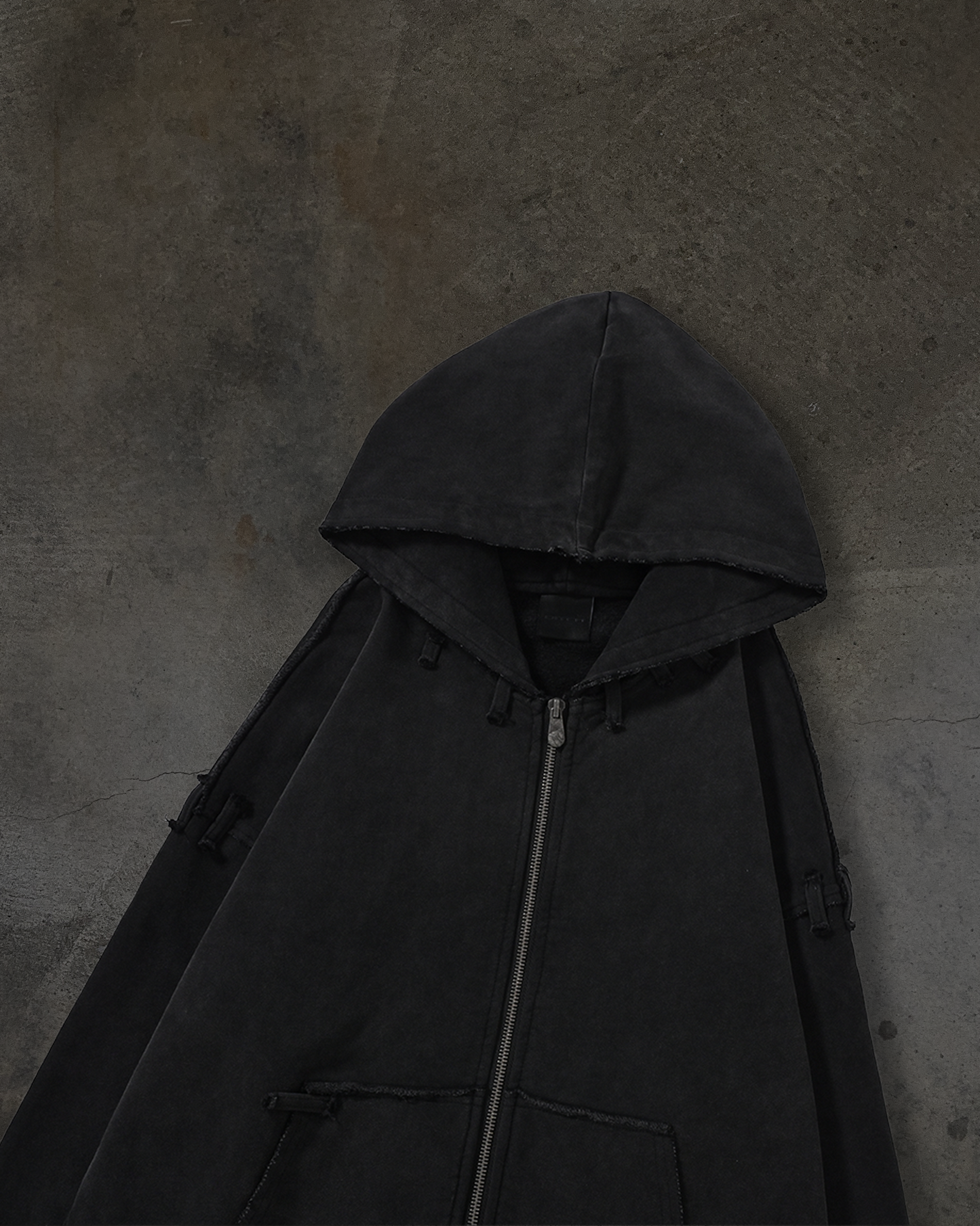 STRAITJACKET (COAL)